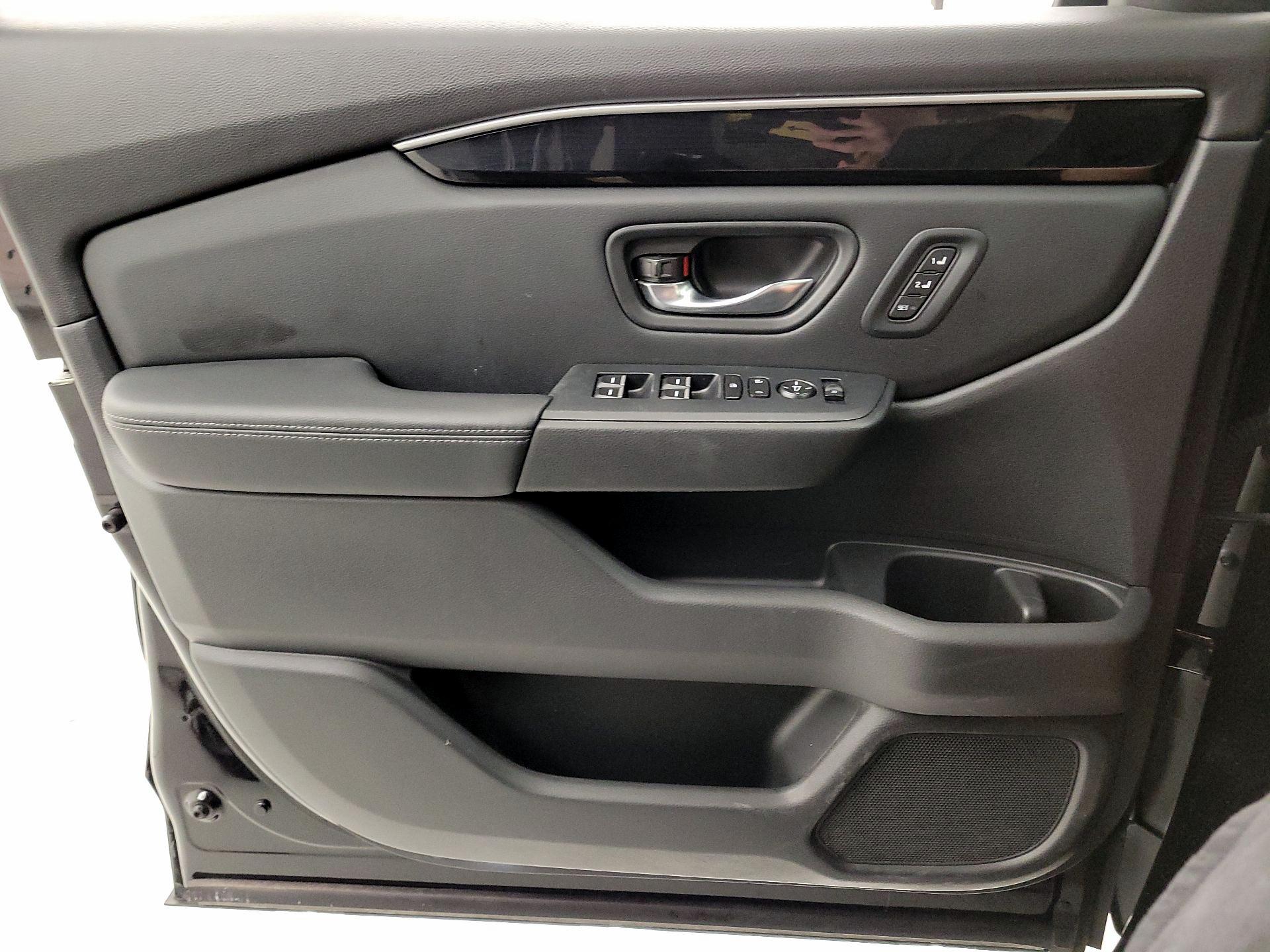 Thumbnail: 2023 Honda Pilot - 12