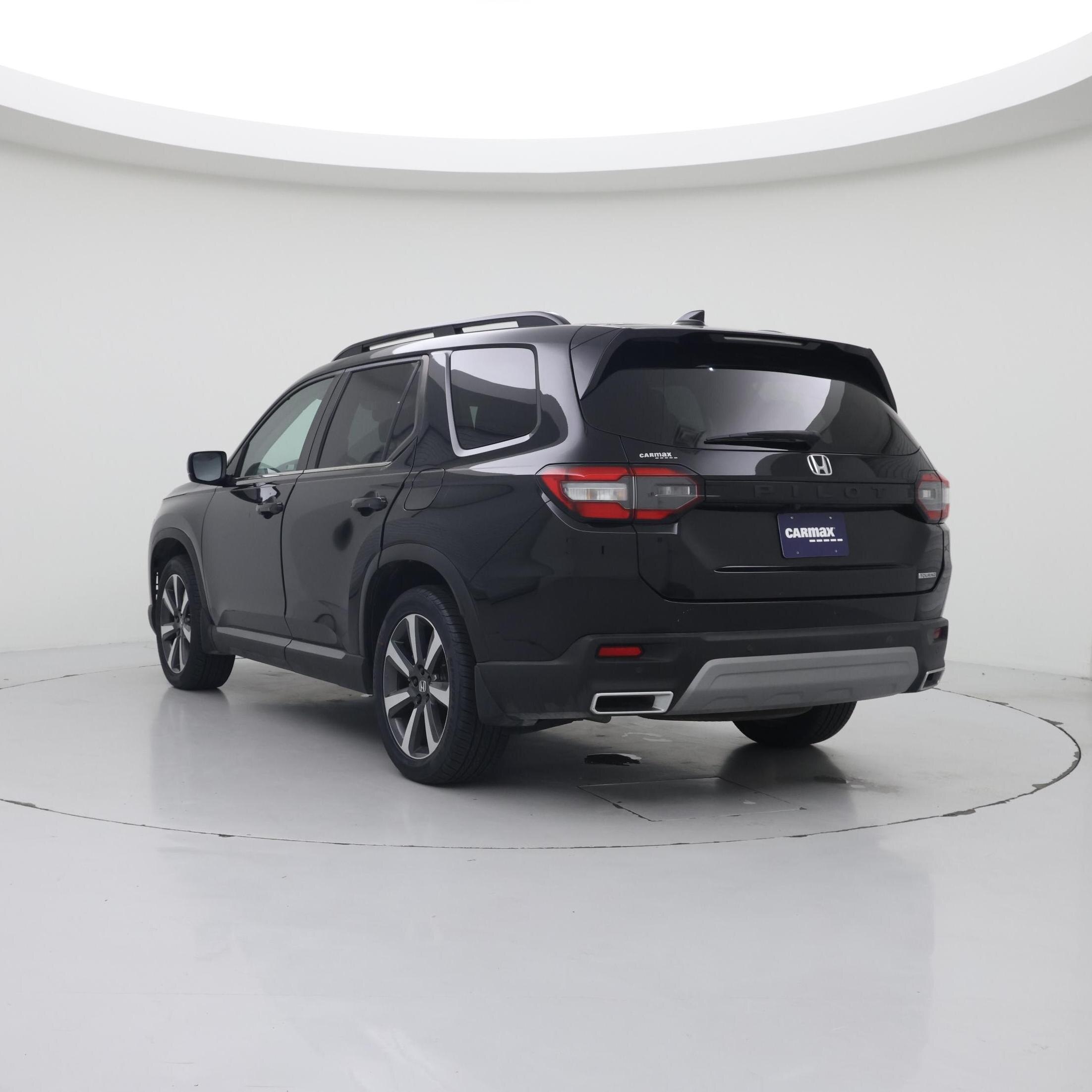 Thumbnail: 2023 Honda Pilot - 2