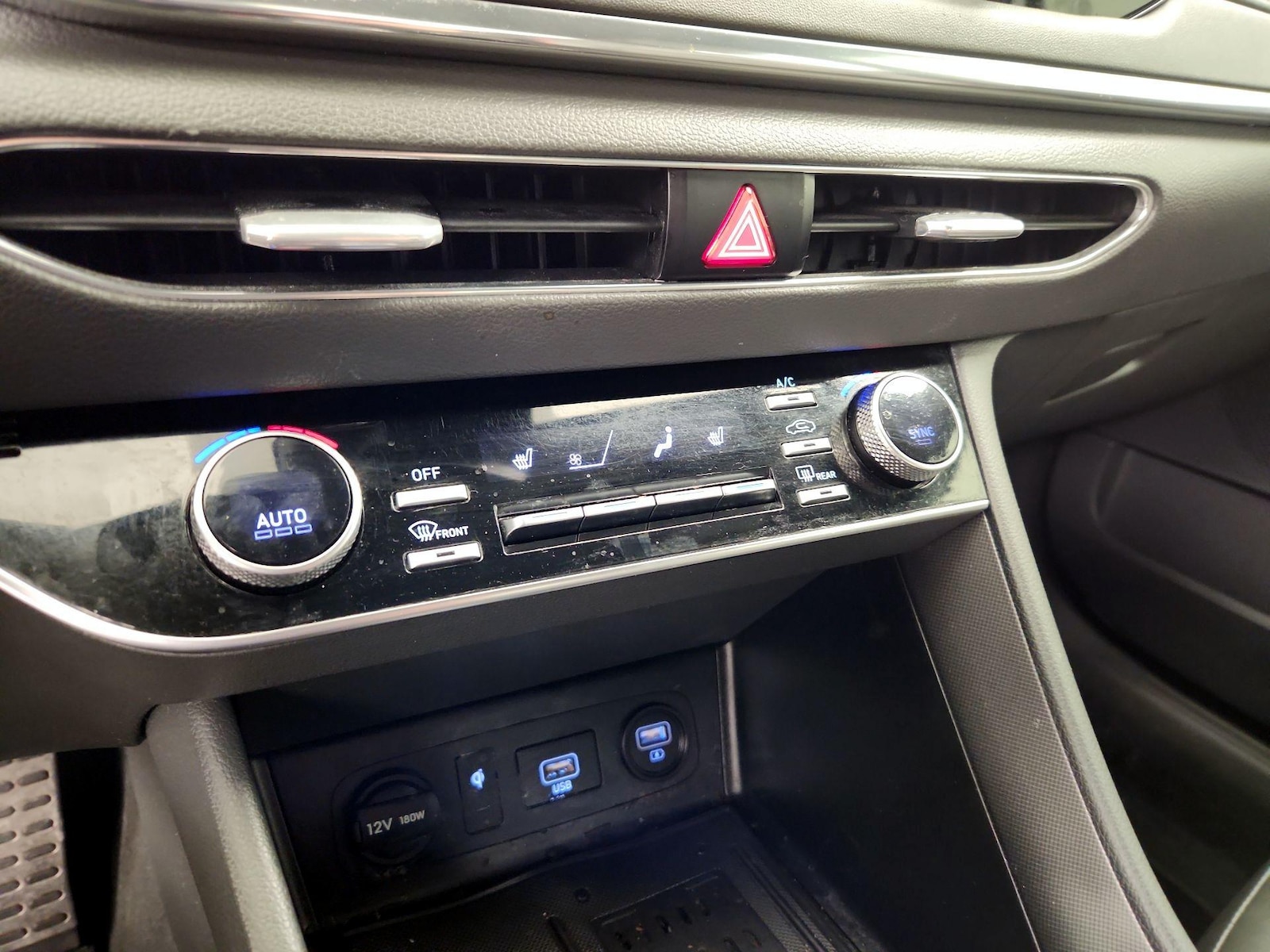 2021 Hyundai Sonata SEL Plus - Photo 17