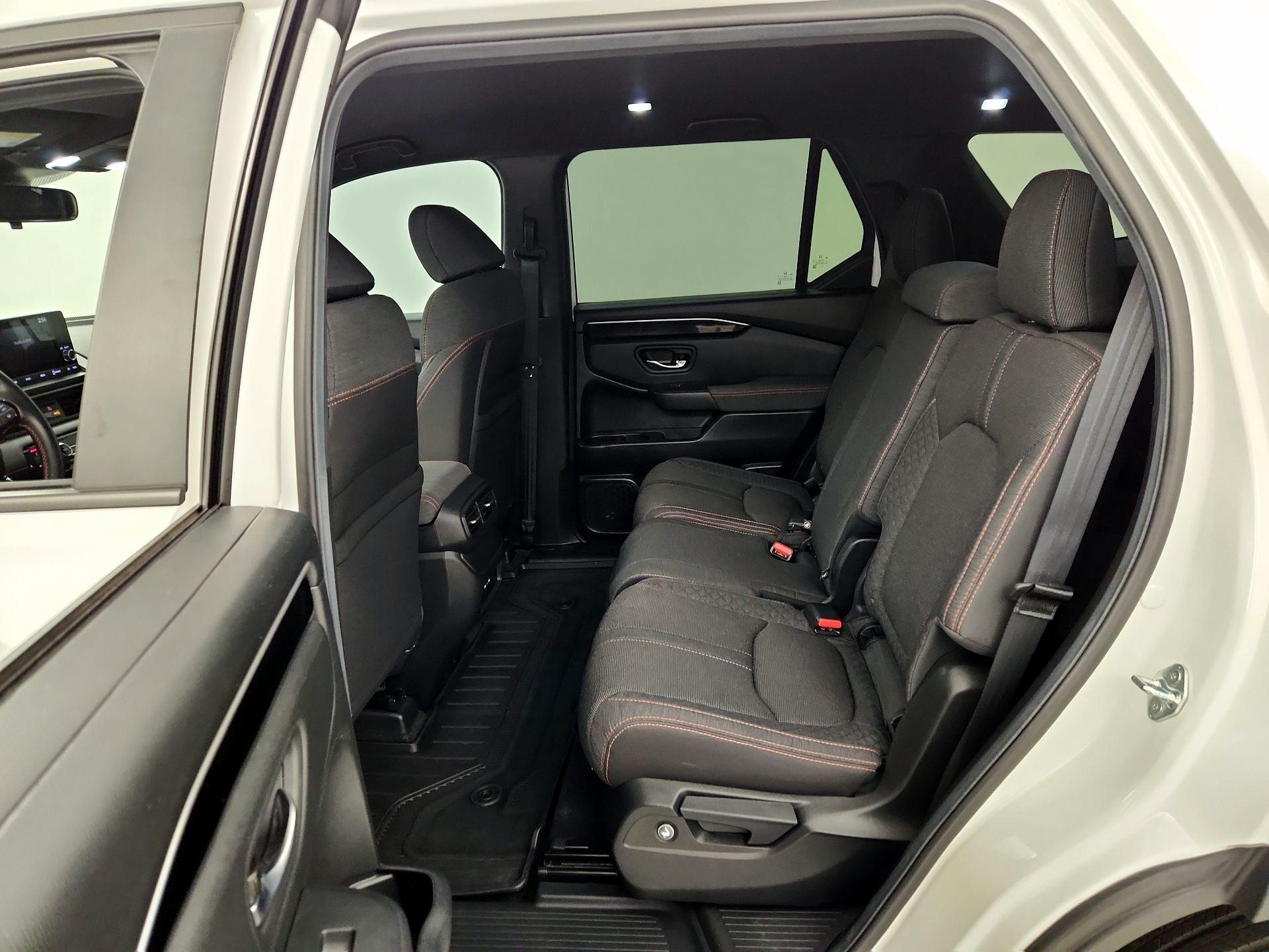 Thumbnail: 2025 Honda Pilot - 20