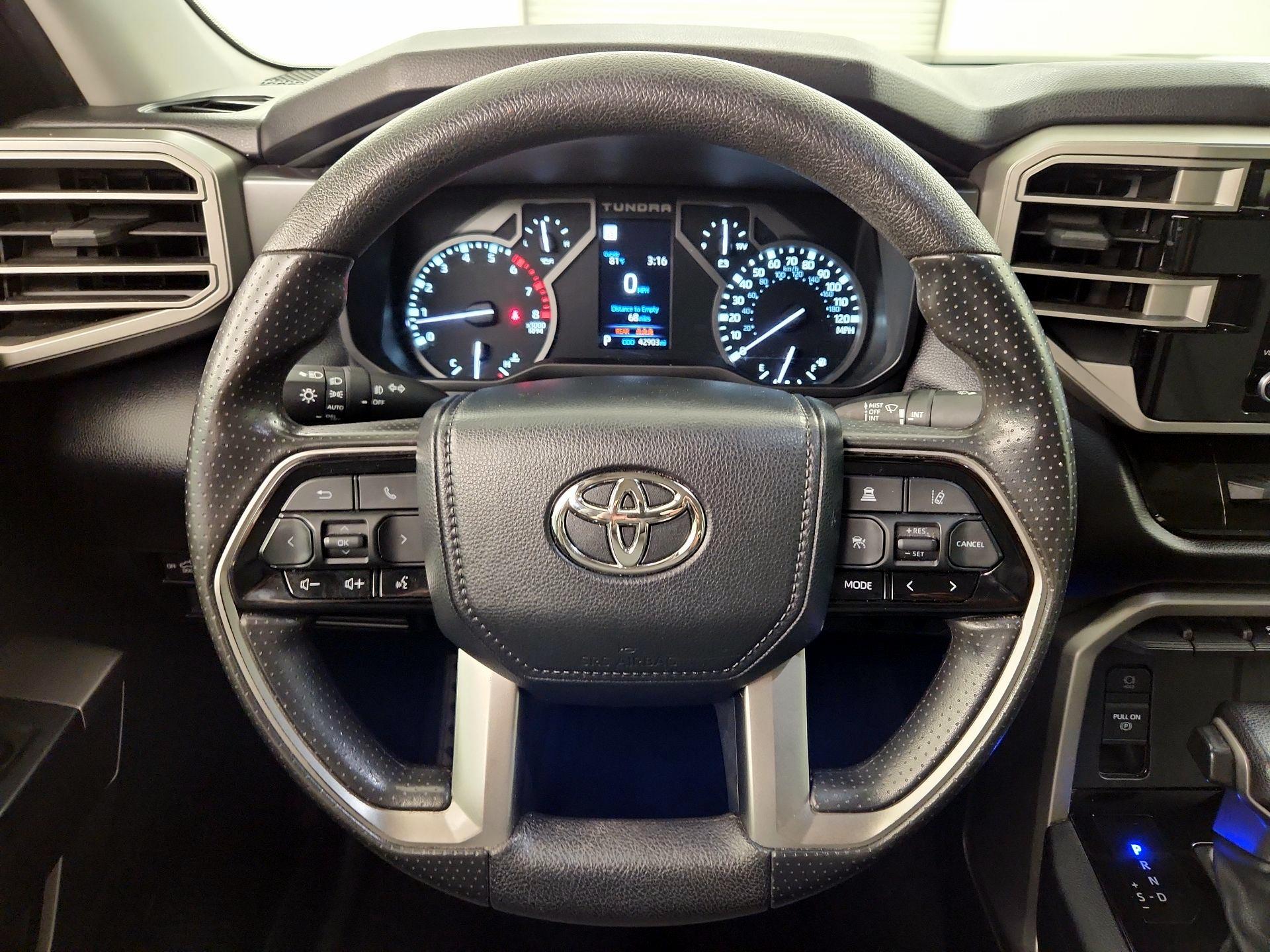 Thumbnail: 2024 Toyota Tundra - 10