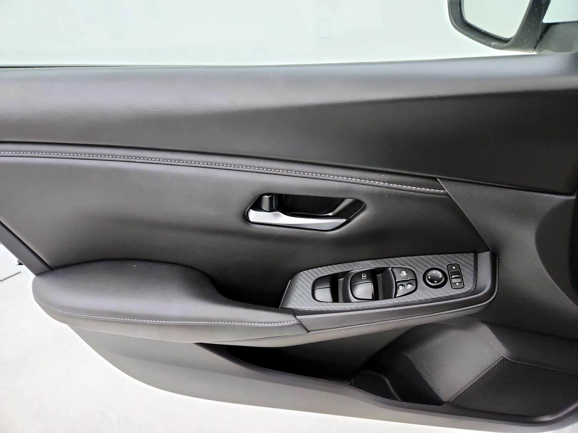 Thumbnail: 2025 Nissan Sentra - 12