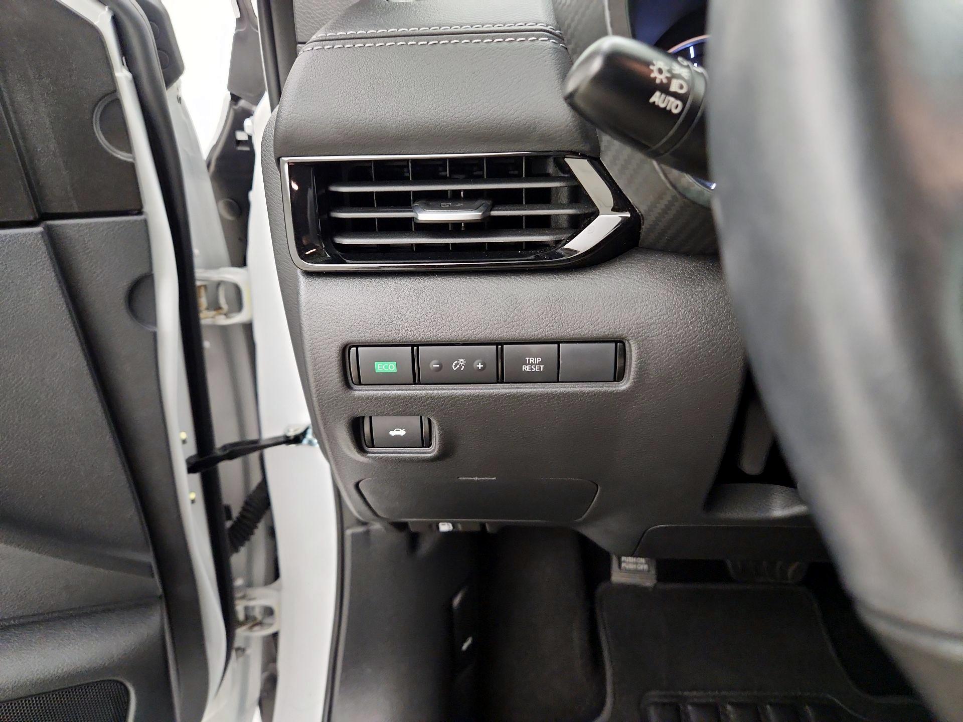 Thumbnail: 2025 Nissan Sentra - 13