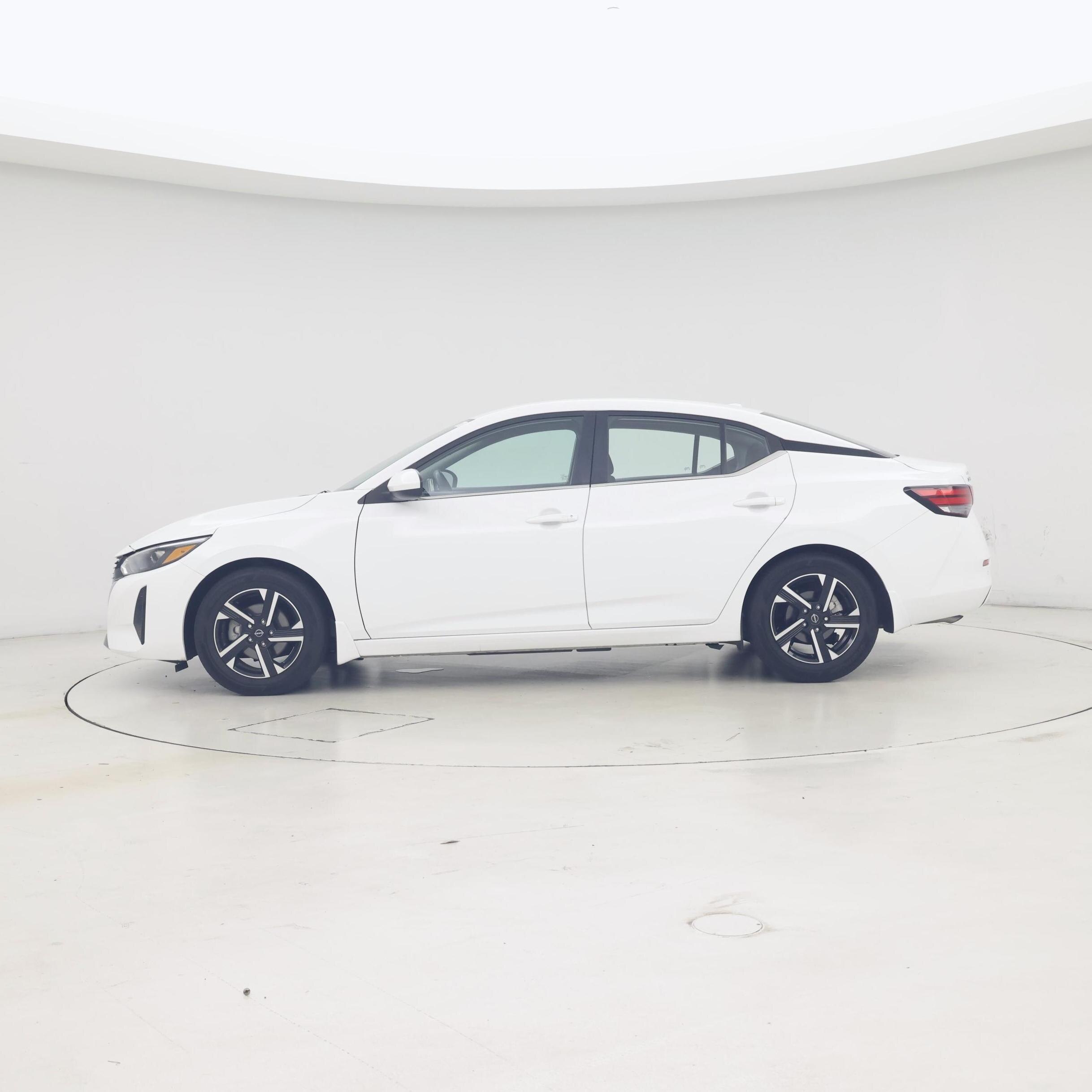 Thumbnail: 2025 Nissan Sentra - 3