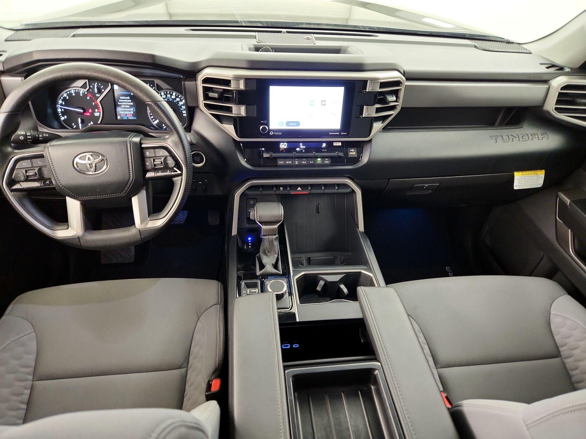 Thumbnail: 2024 Toyota Tundra - 9