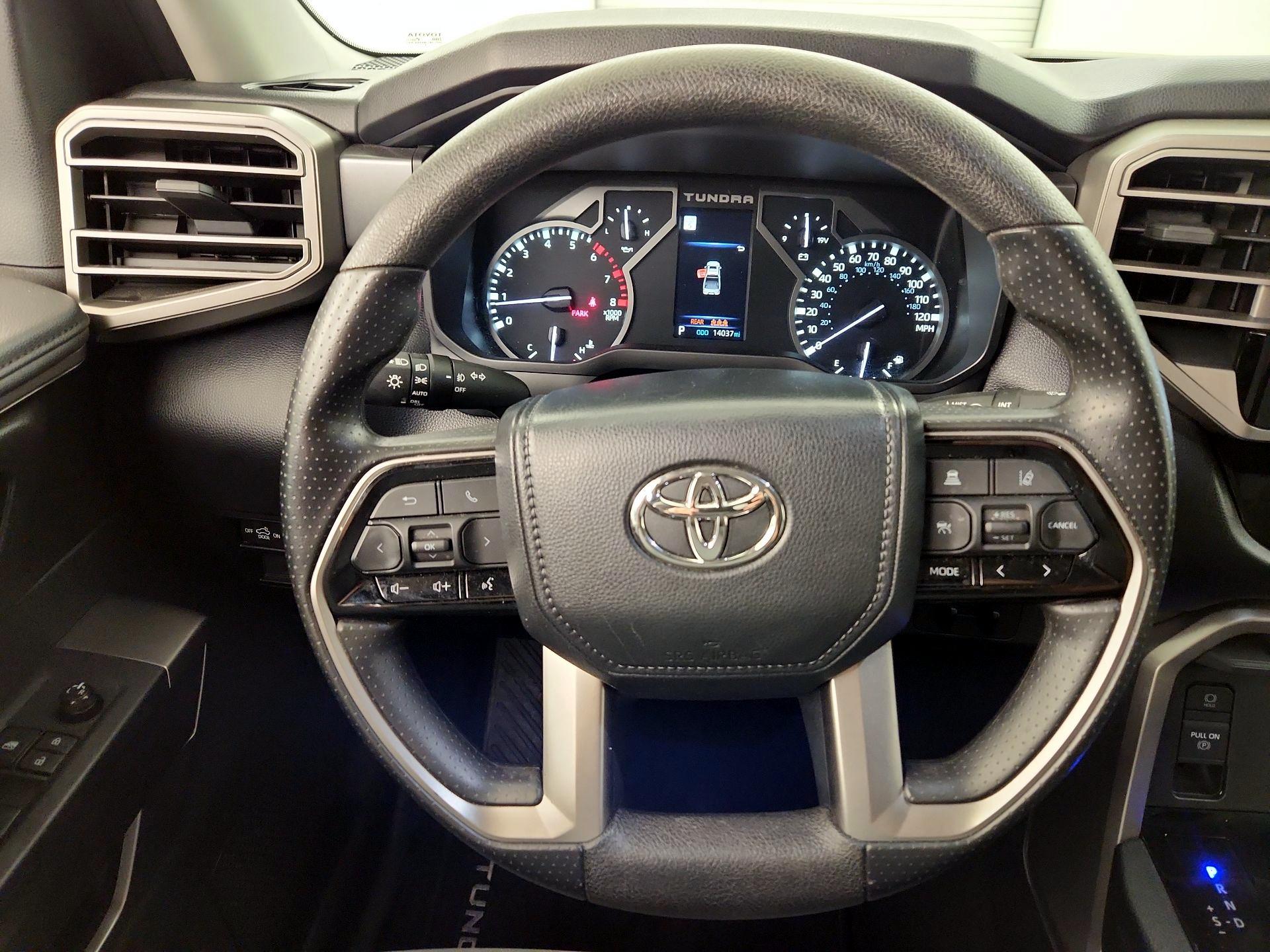 Thumbnail: 2024 Toyota Tundra - 10