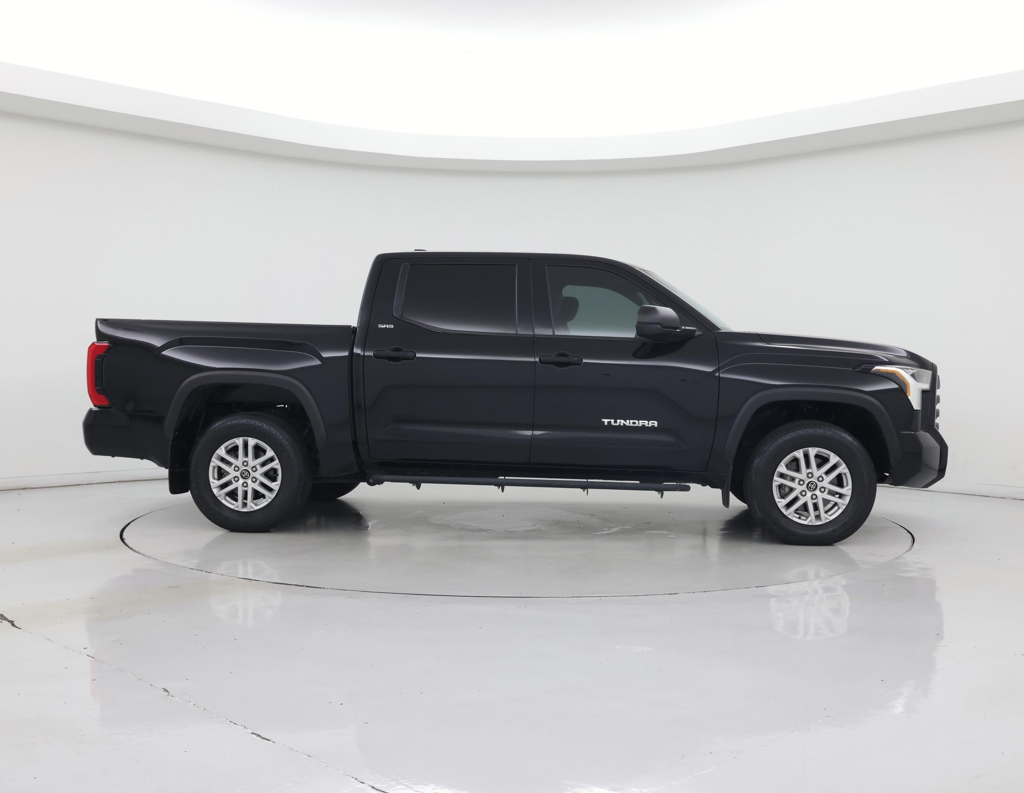 Thumbnail: 2024 Toyota Tundra - 7