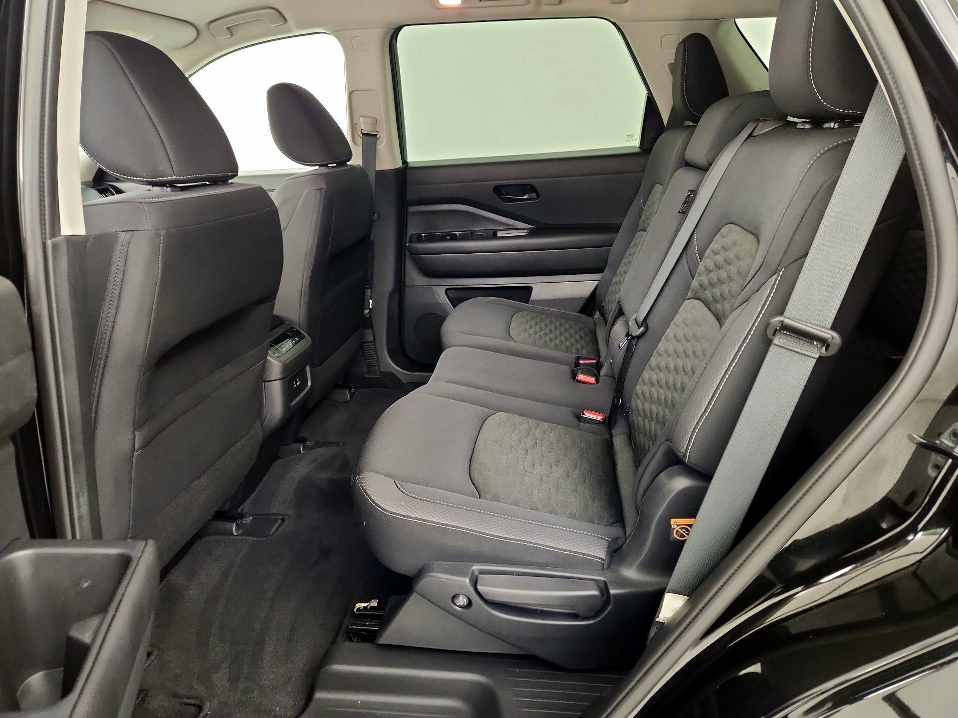 Thumbnail: 2024 Nissan Pathfinder - 19