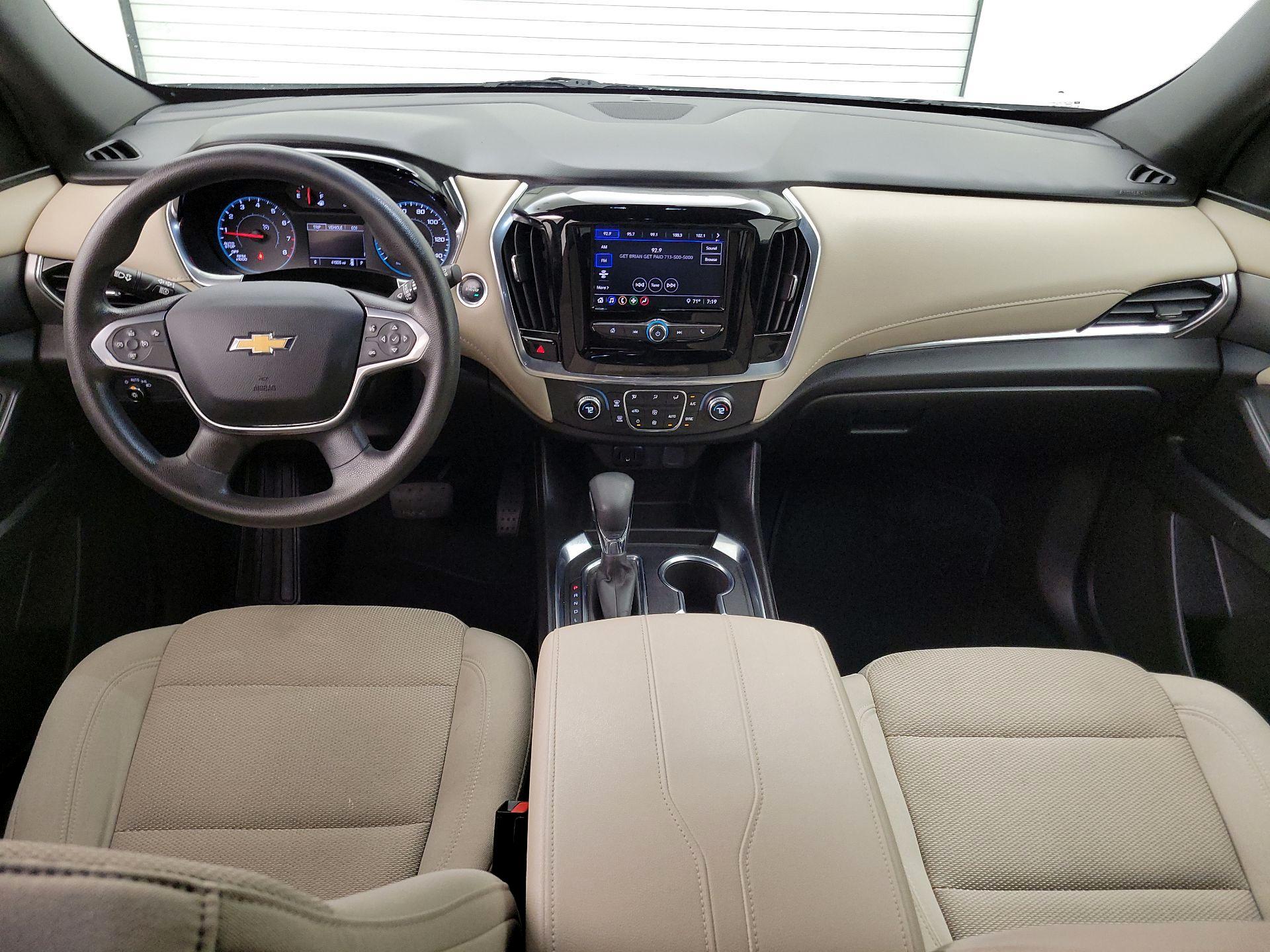 Thumbnail: 2023 Chevrolet Traverse - 9