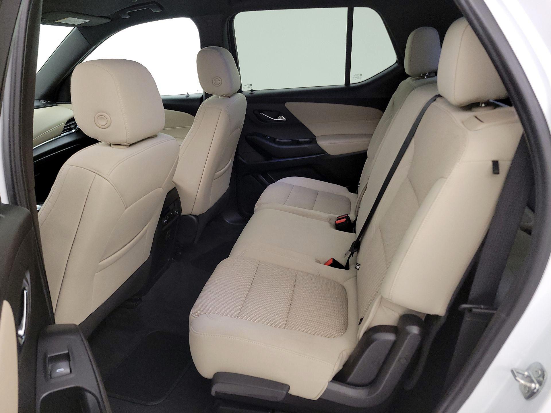 Thumbnail: 2023 Chevrolet Traverse - 19