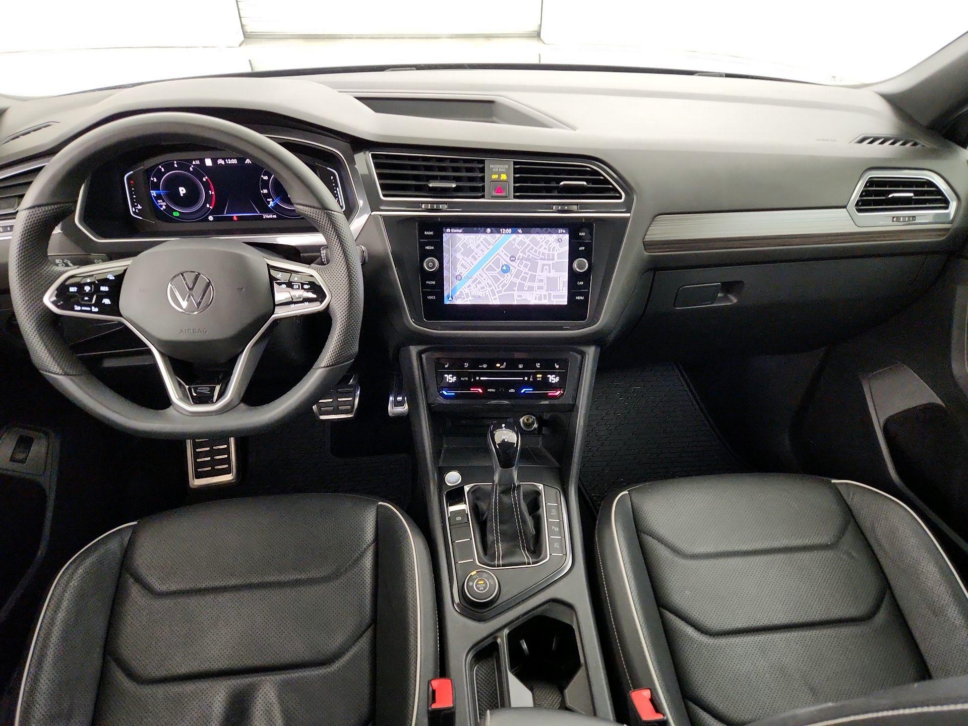 Thumbnail: 2022 Volkswagen Tiguan - 9