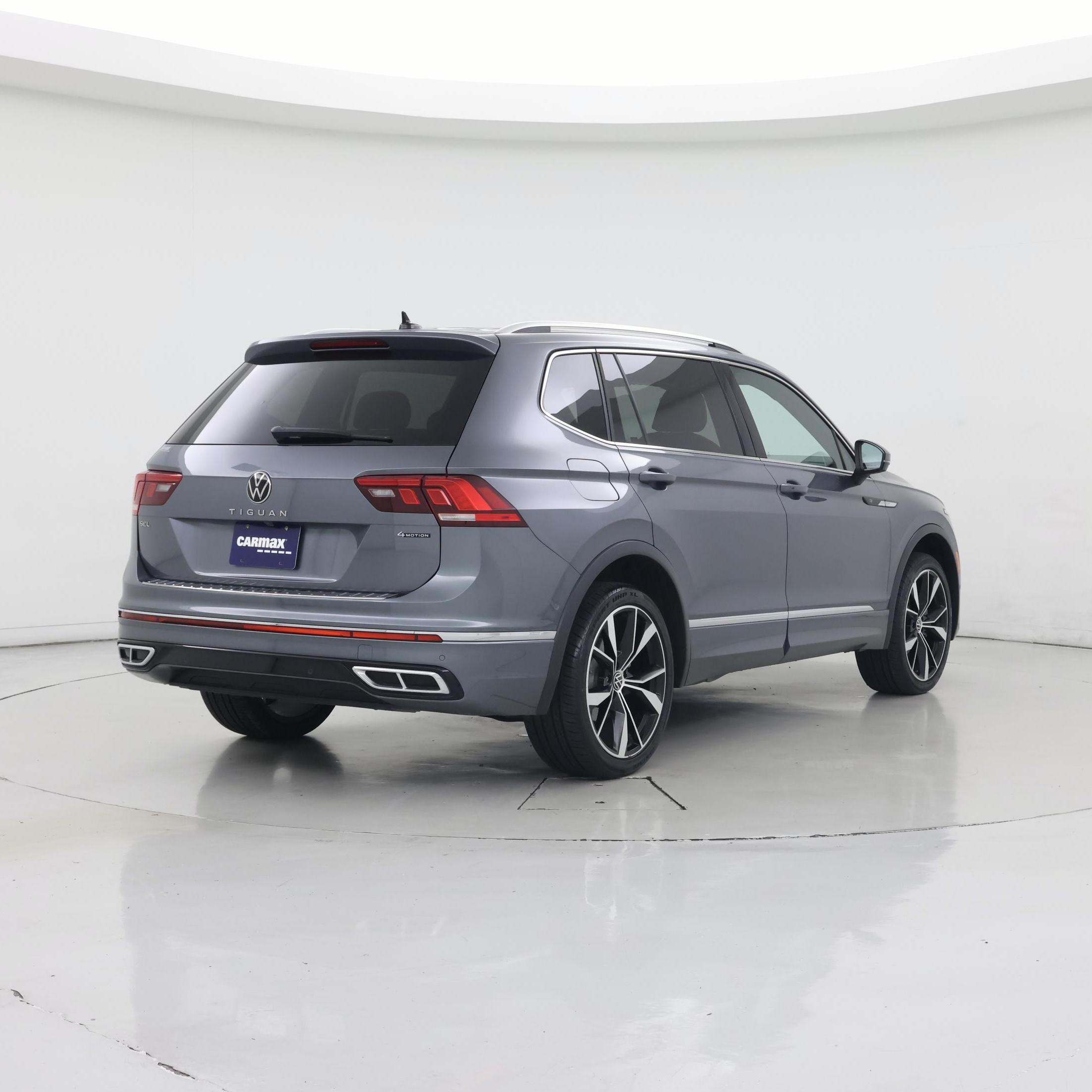 Thumbnail: 2022 Volkswagen Tiguan - 8