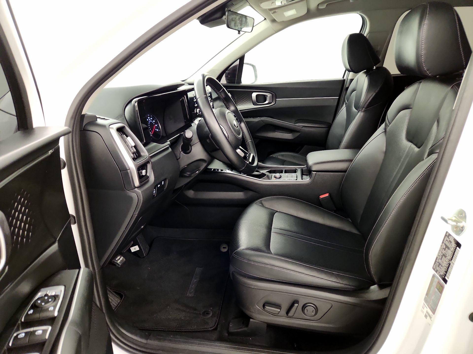 Thumbnail: 2021 Kia Sorento - 11