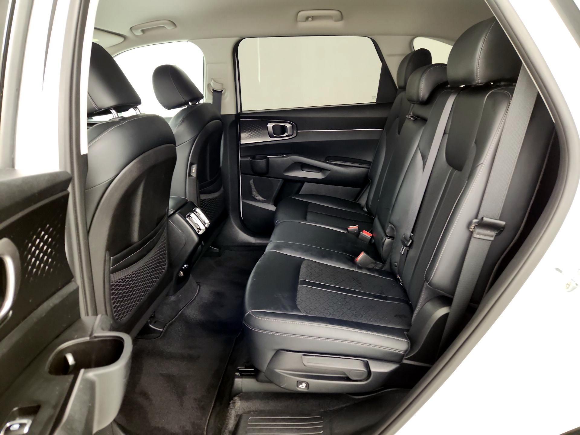 Thumbnail: 2021 Kia Sorento - 19