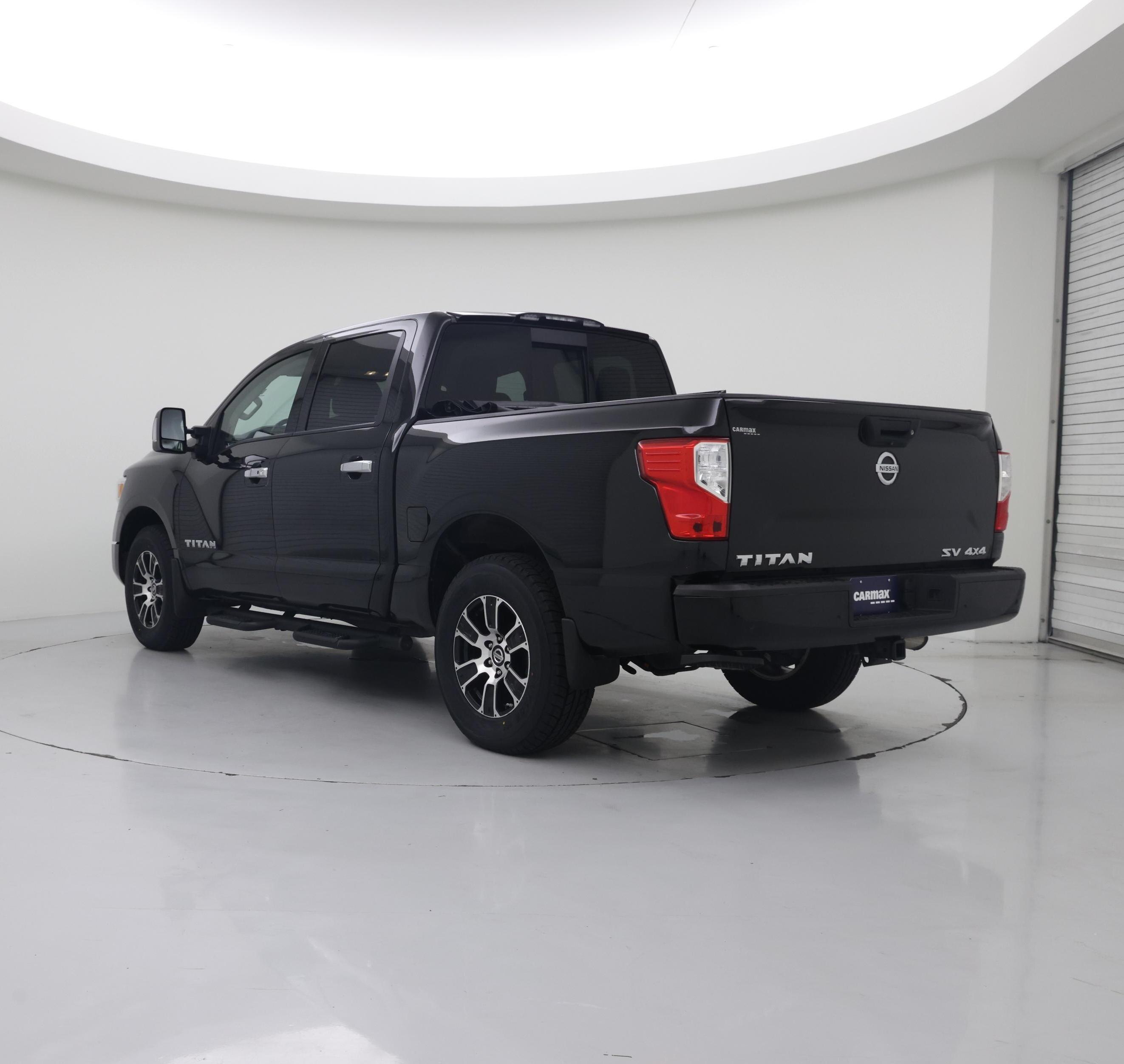 Thumbnail: 2021 Nissan Titan - 2
