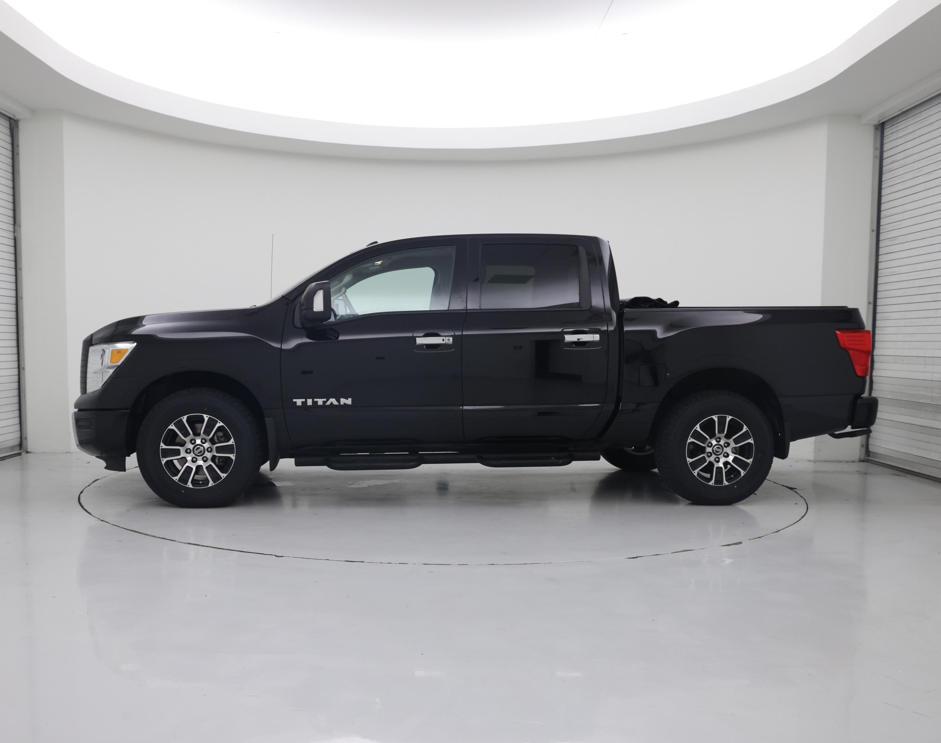 Thumbnail: 2021 Nissan Titan - 3