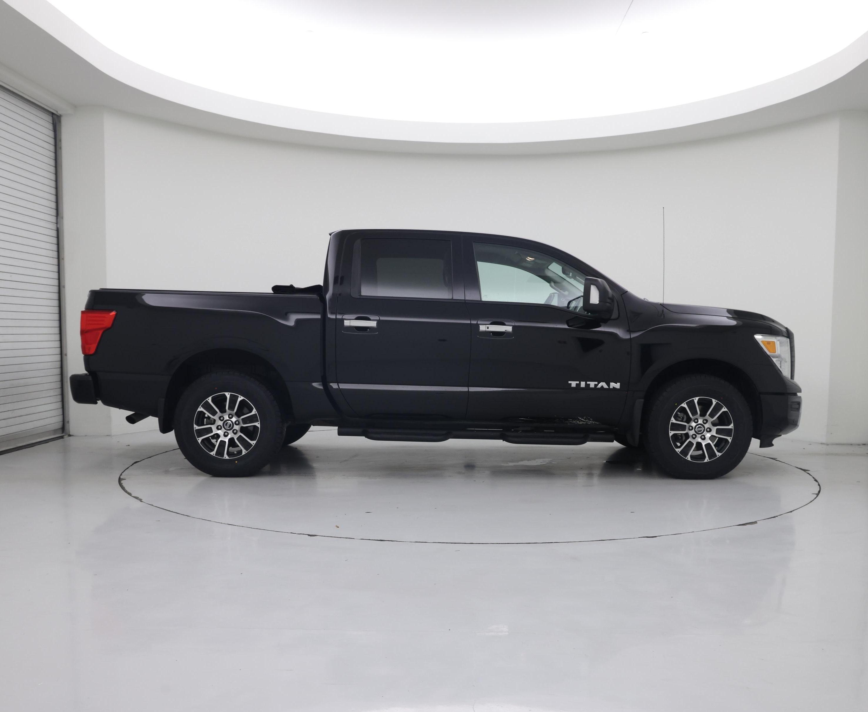 Thumbnail: 2021 Nissan Titan - 7