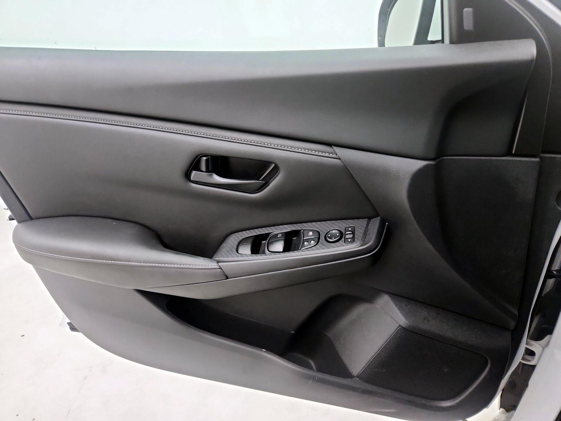 Thumbnail: 2024 Nissan Sentra - 10