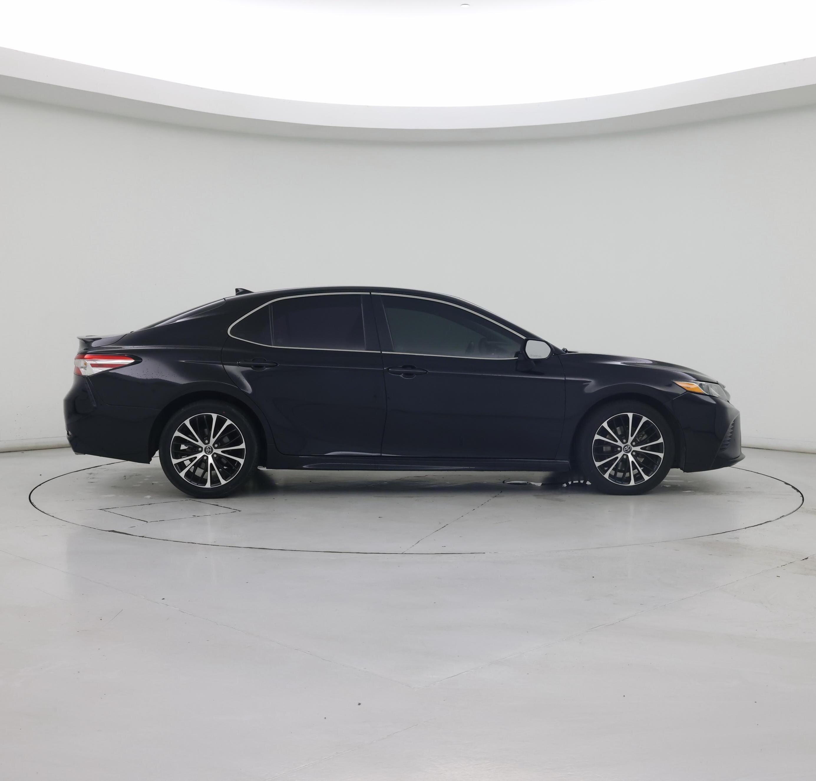 Thumbnail: 2020 Toyota Camry - 7
