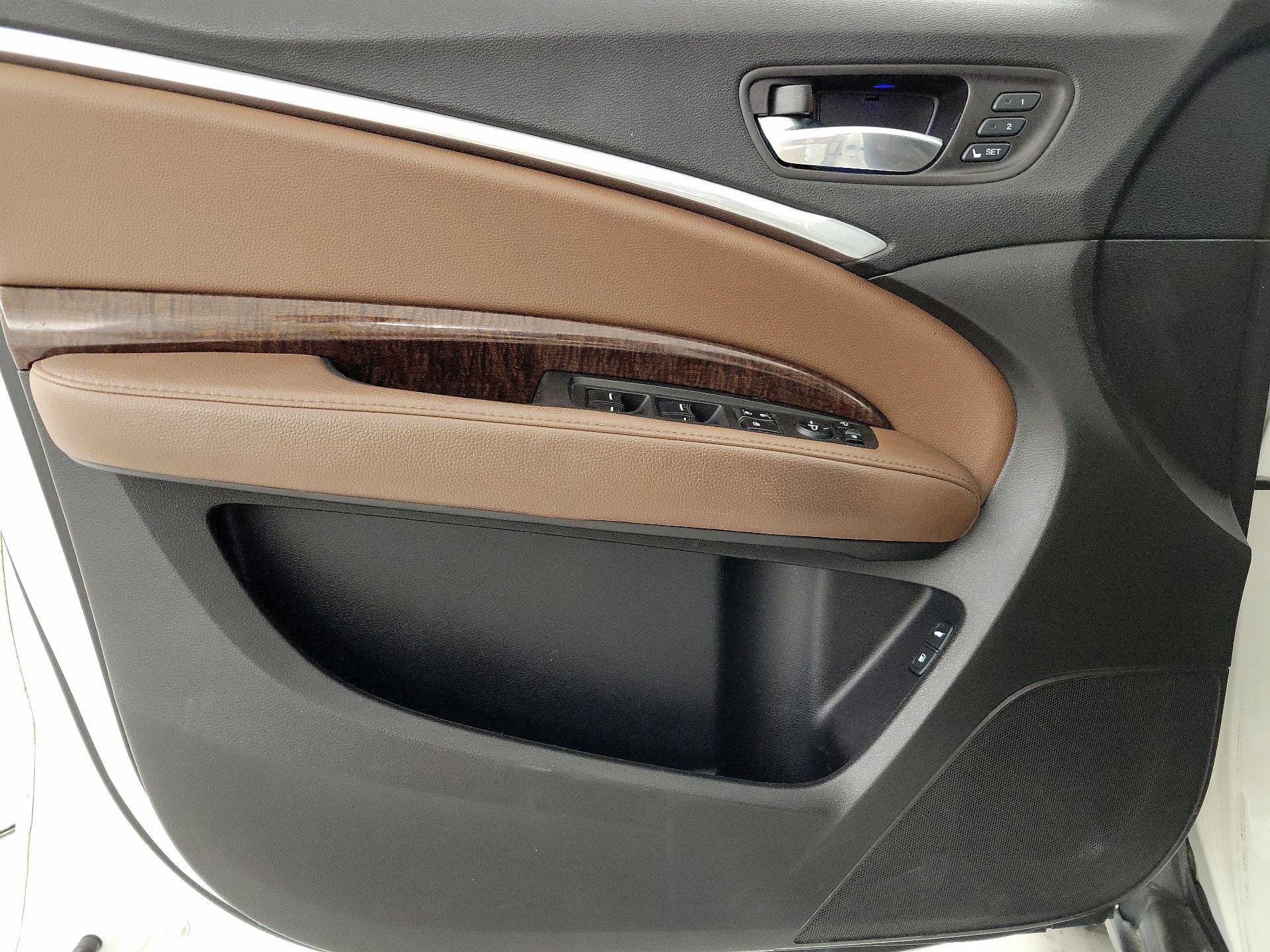 Thumbnail: 2017 Acura MDX - 12