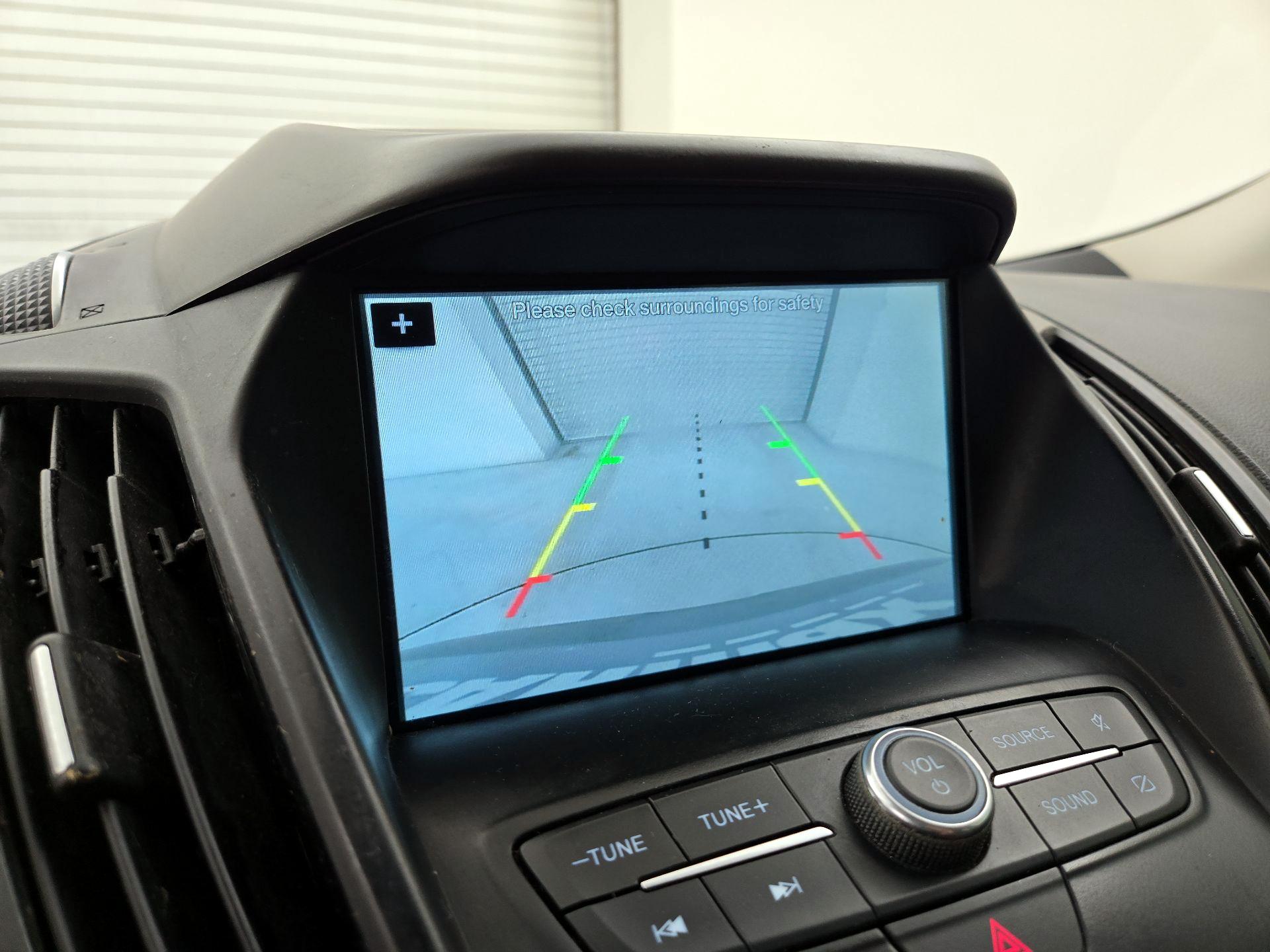 Thumbnail: 2019 Ford Escape - 14