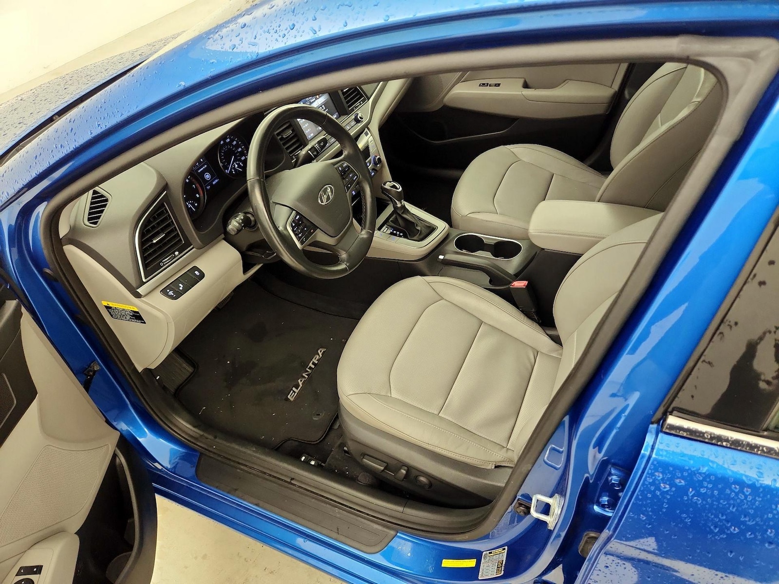 2017 Hyundai Elantra Limited - Photo 12