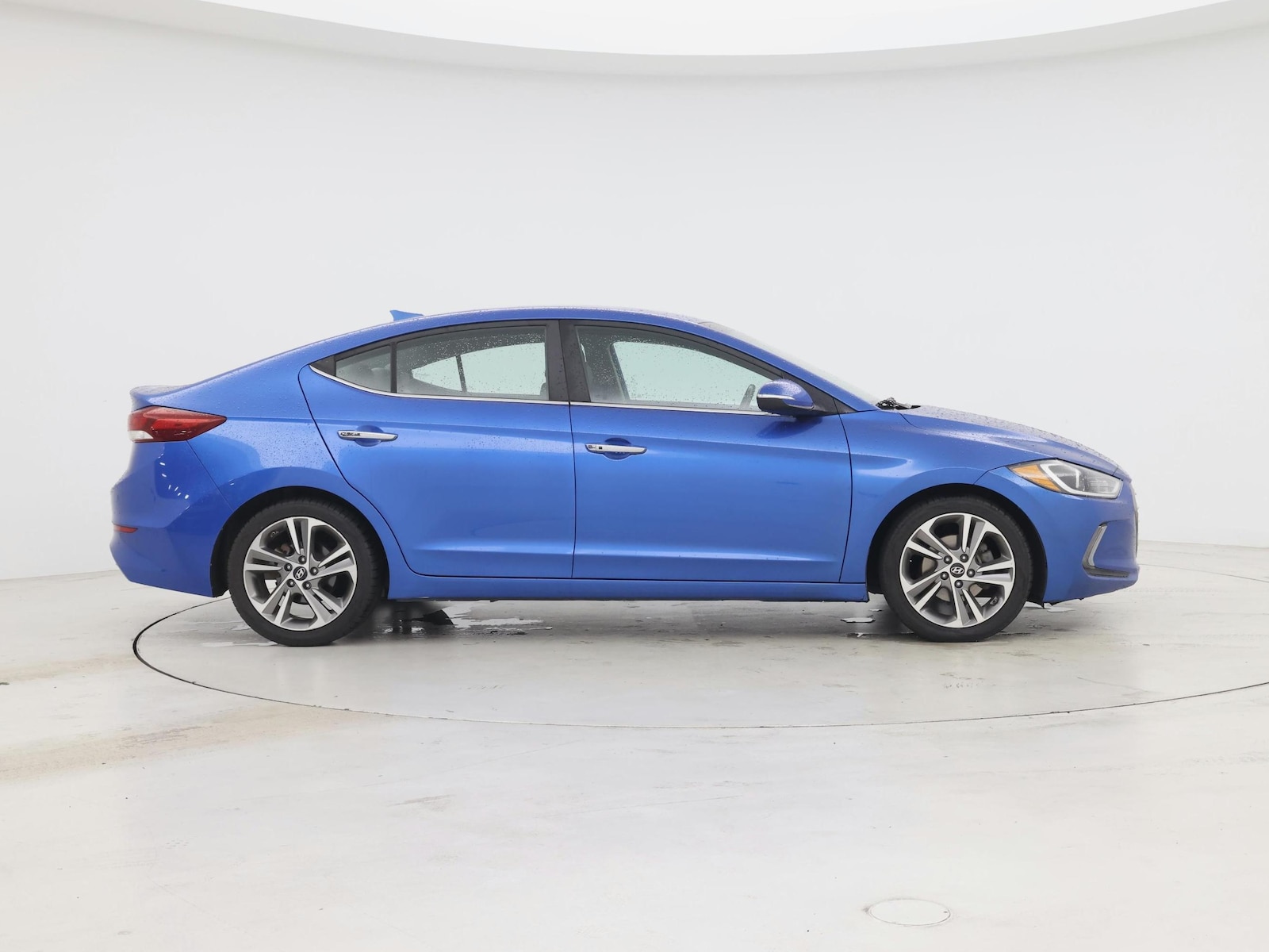 2017 Hyundai Elantra Limited - Photo 8