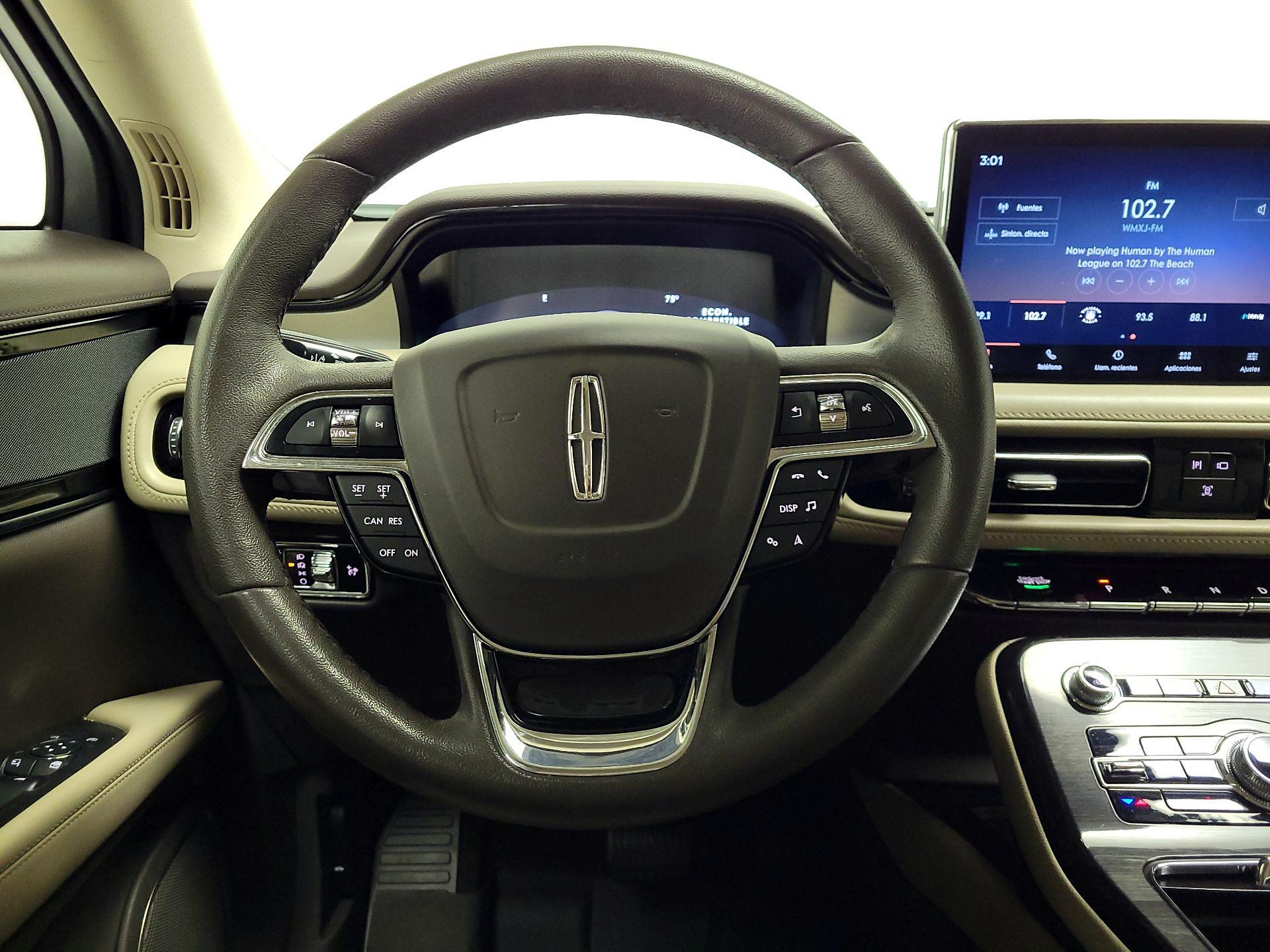 Thumbnail: 2023 Lincoln Nautilus - 10