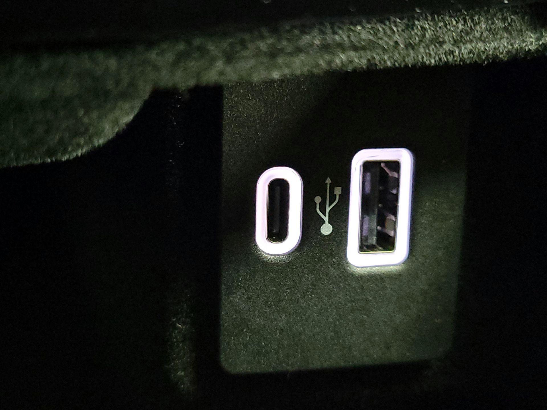 Thumbnail: 2023 Lincoln Nautilus - 18