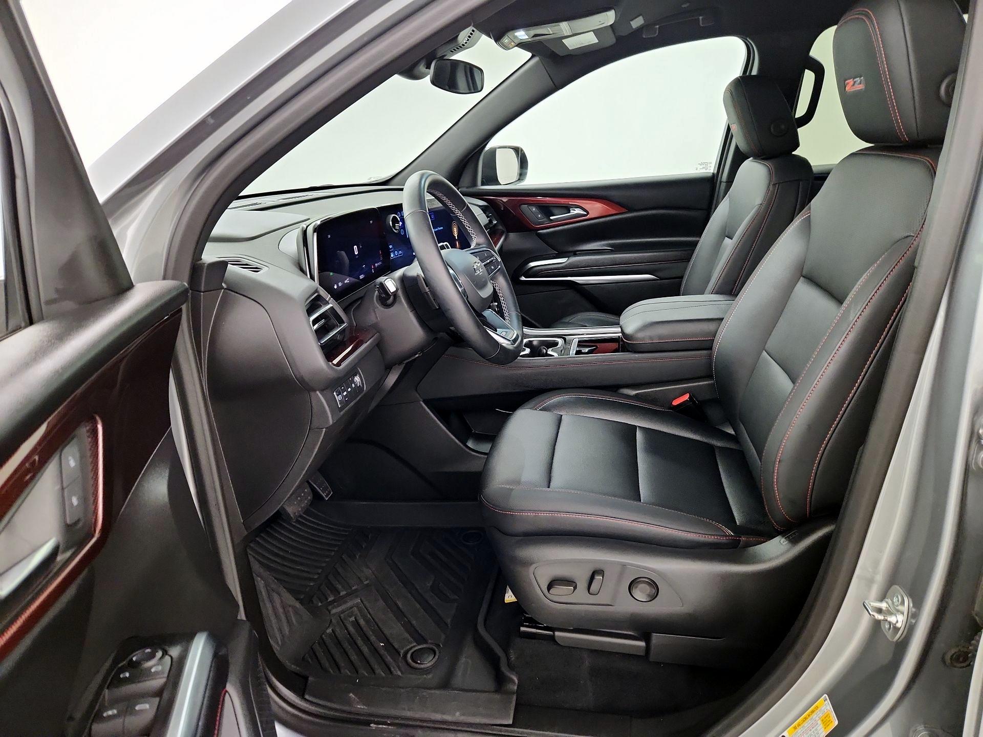 Thumbnail: 2024 Chevrolet Traverse - 11