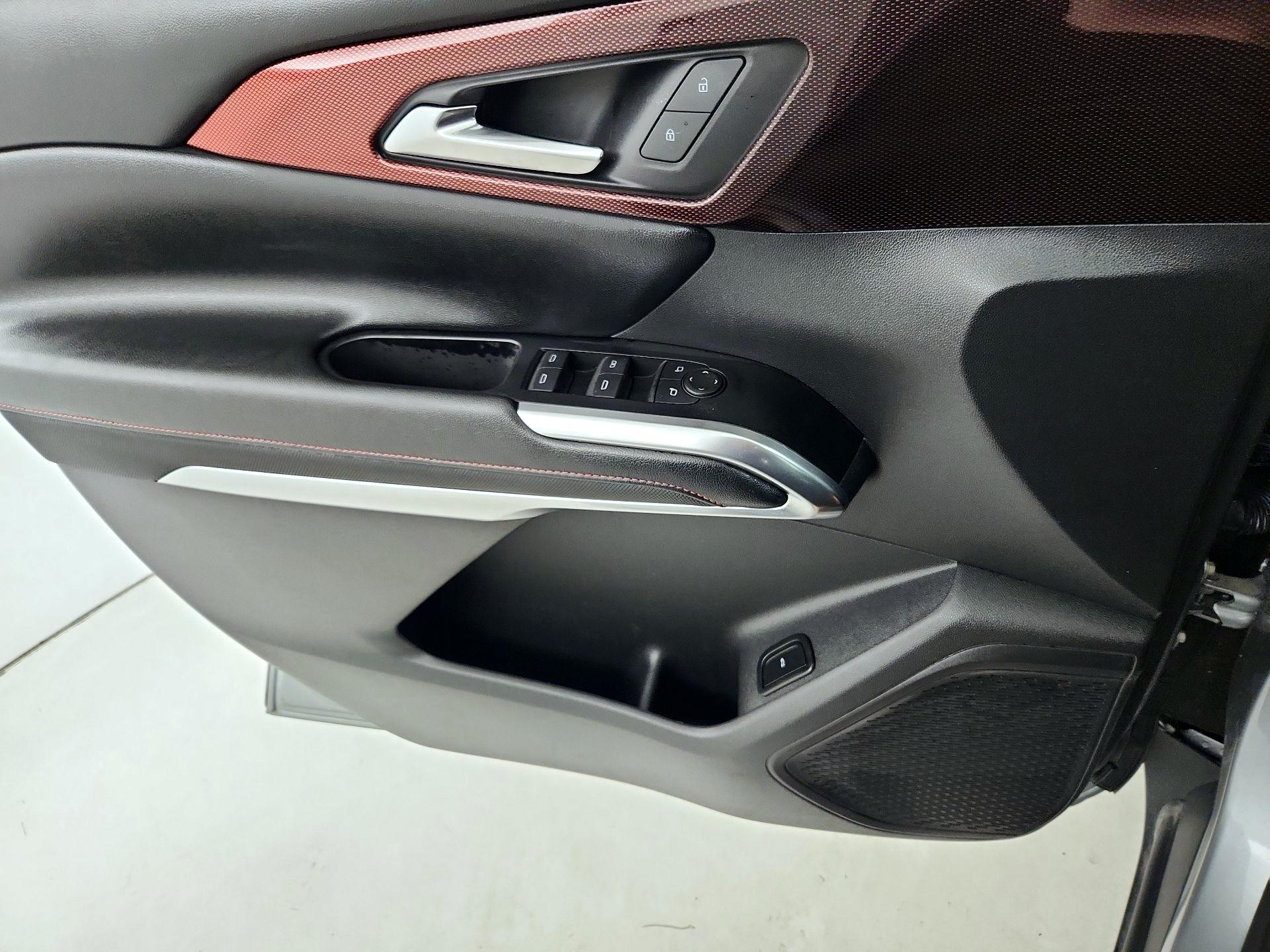 Thumbnail: 2024 Chevrolet Traverse - 12