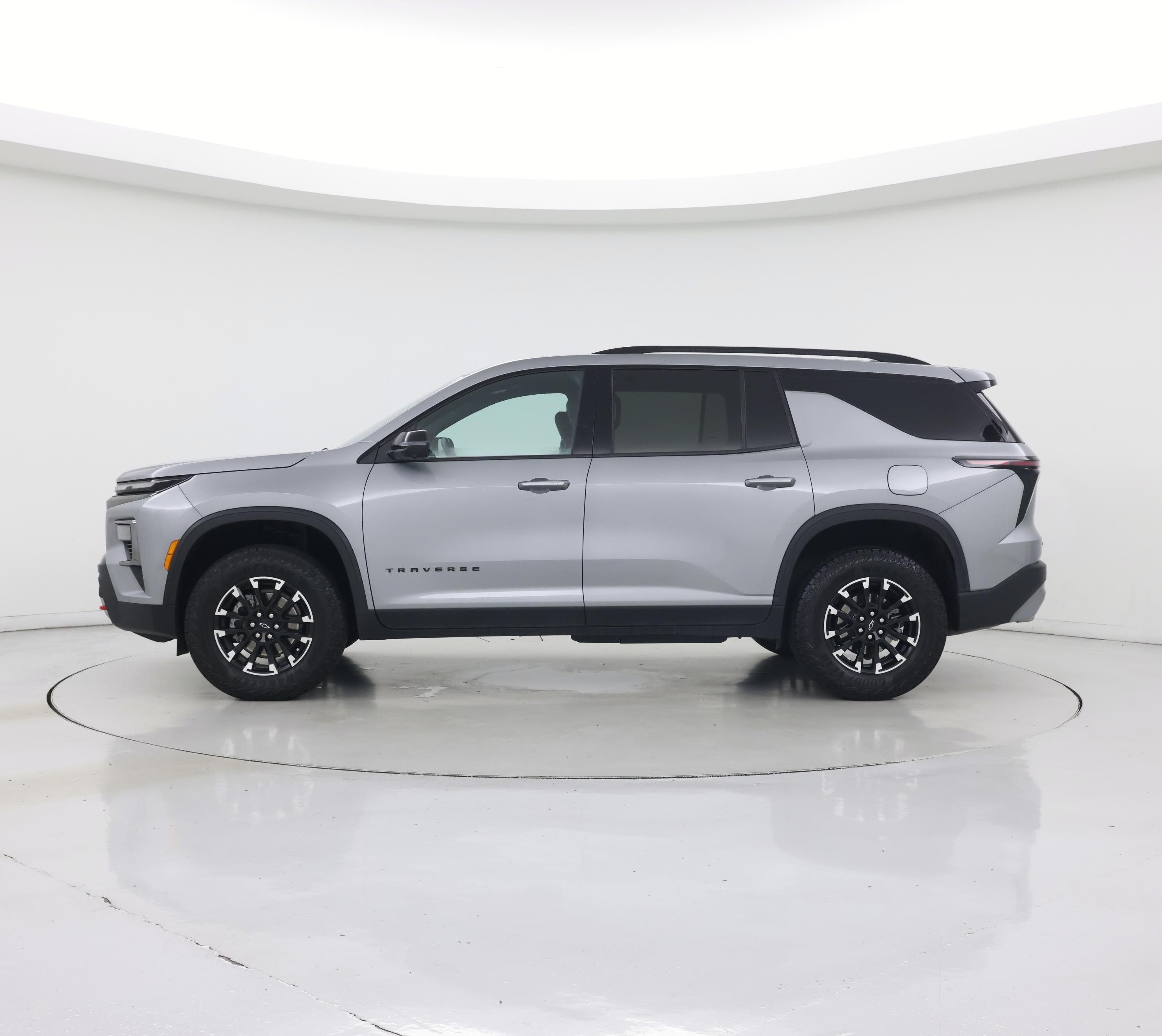 Thumbnail: 2024 Chevrolet Traverse - 3