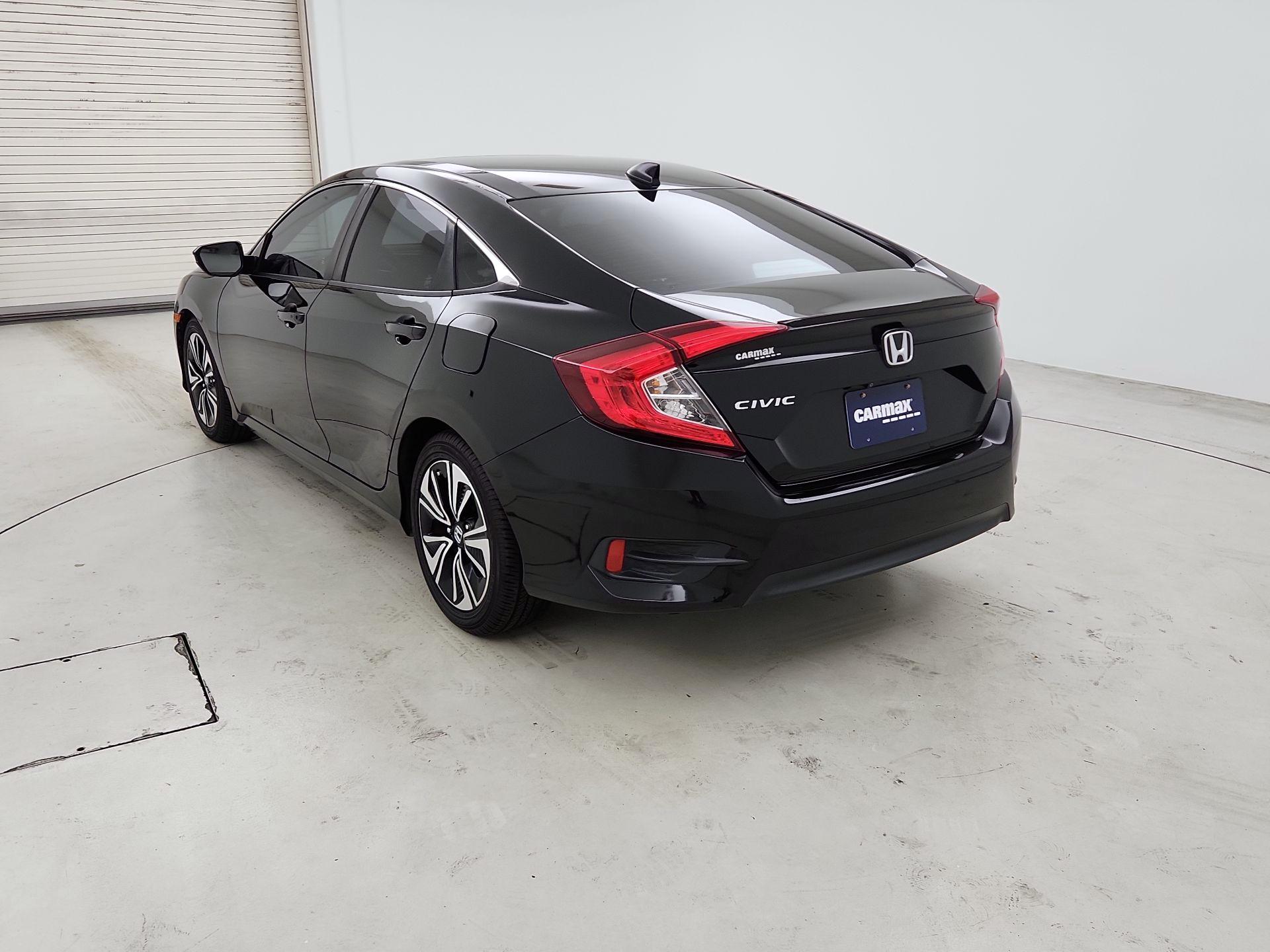 Thumbnail: 2017 Honda Civic - 7