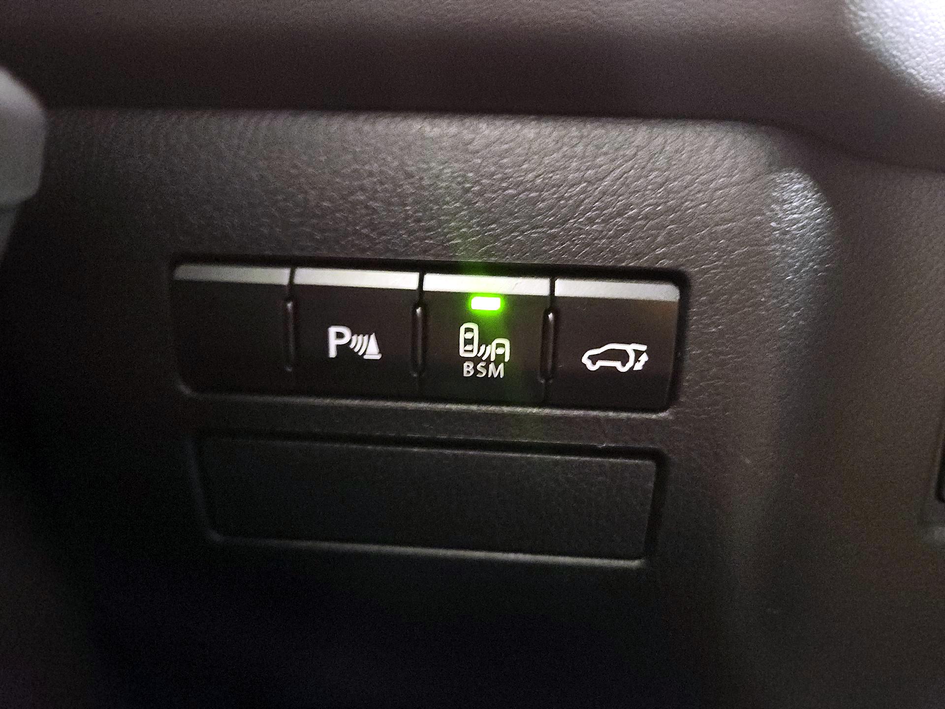 Thumbnail: 2015 Lexus NX - 13