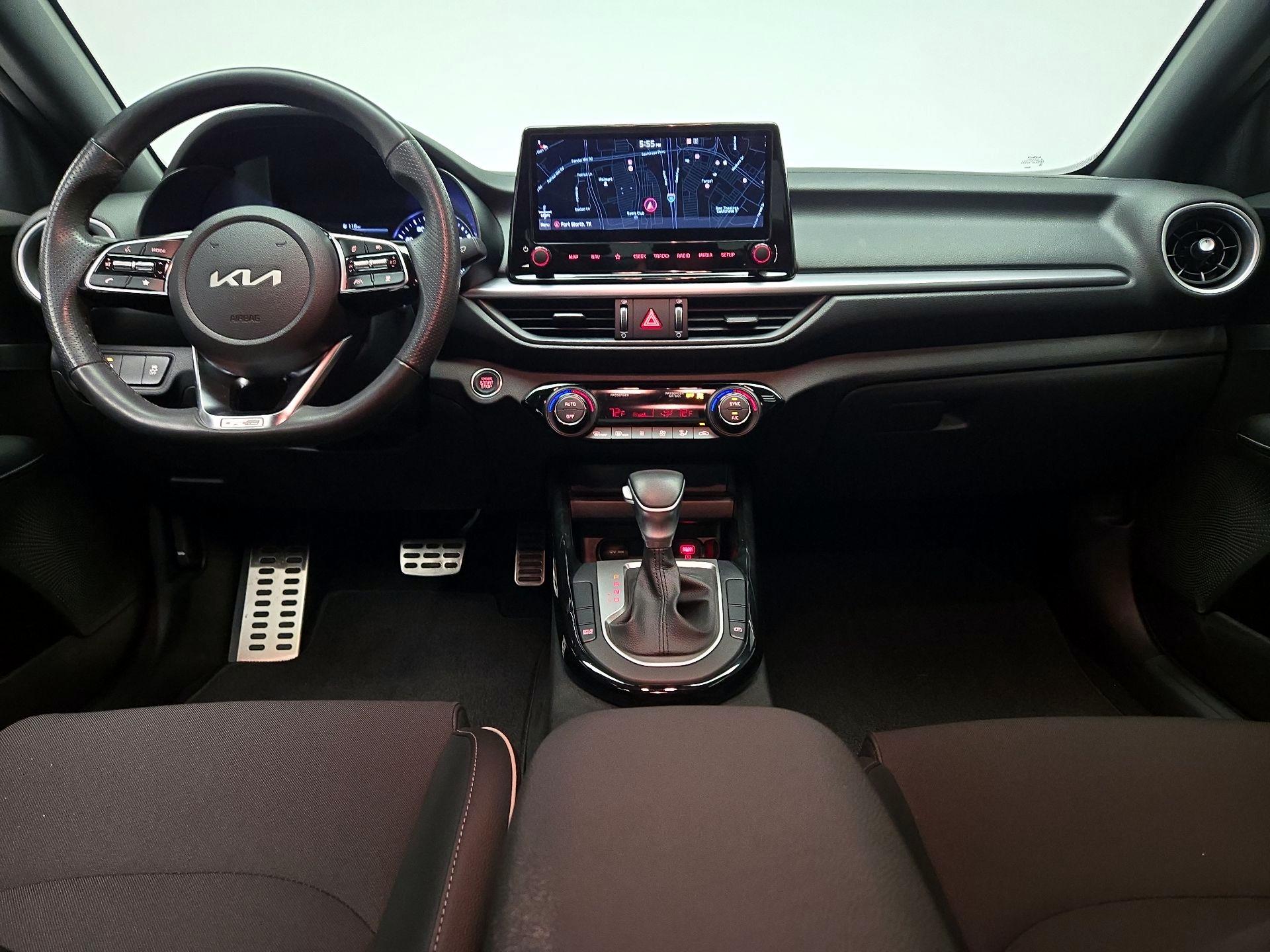 Thumbnail: 2022 Kia Forte - 9