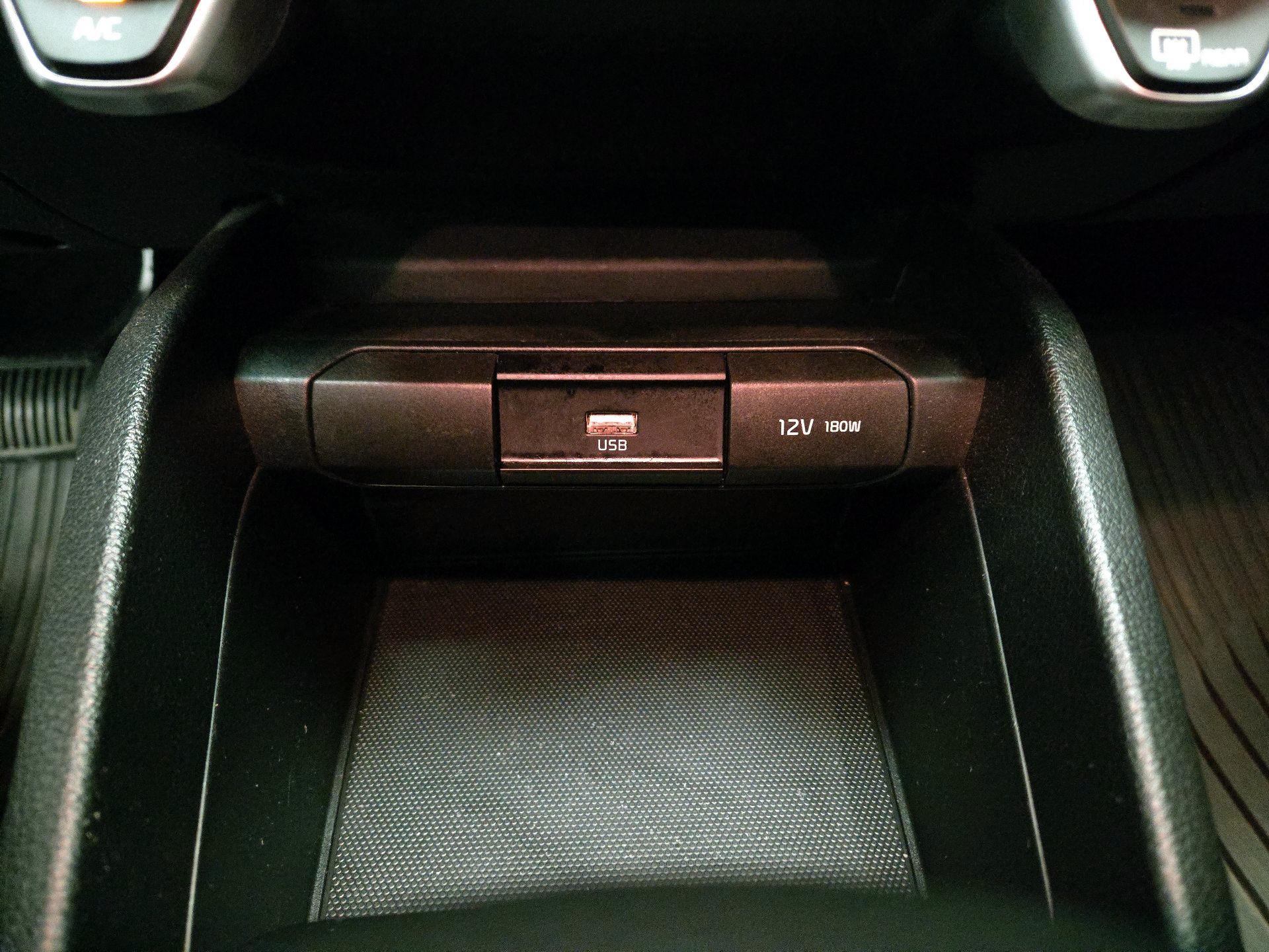 Thumbnail: 2023 Kia Rio - 17