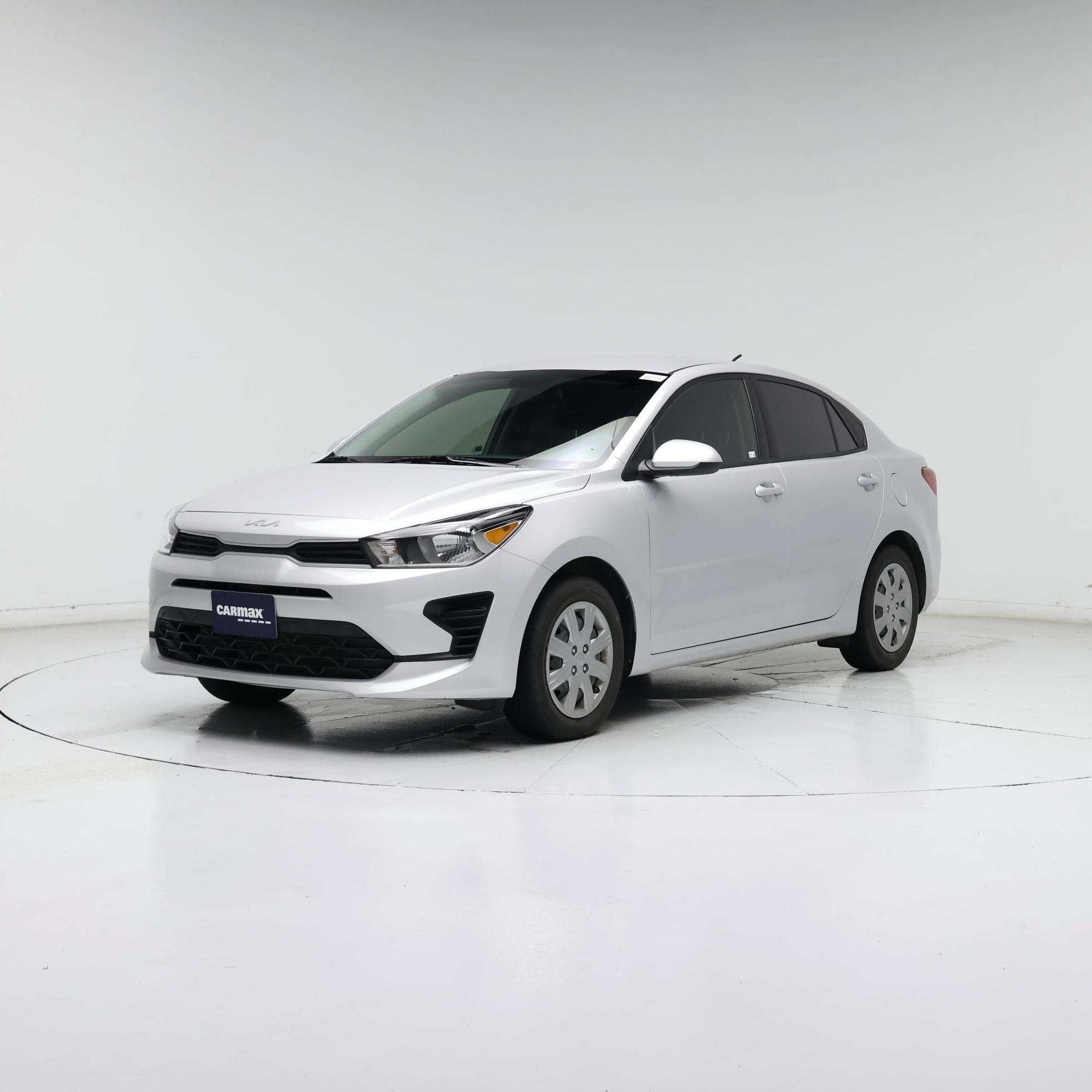 Thumbnail: 2023 Kia Rio - 4