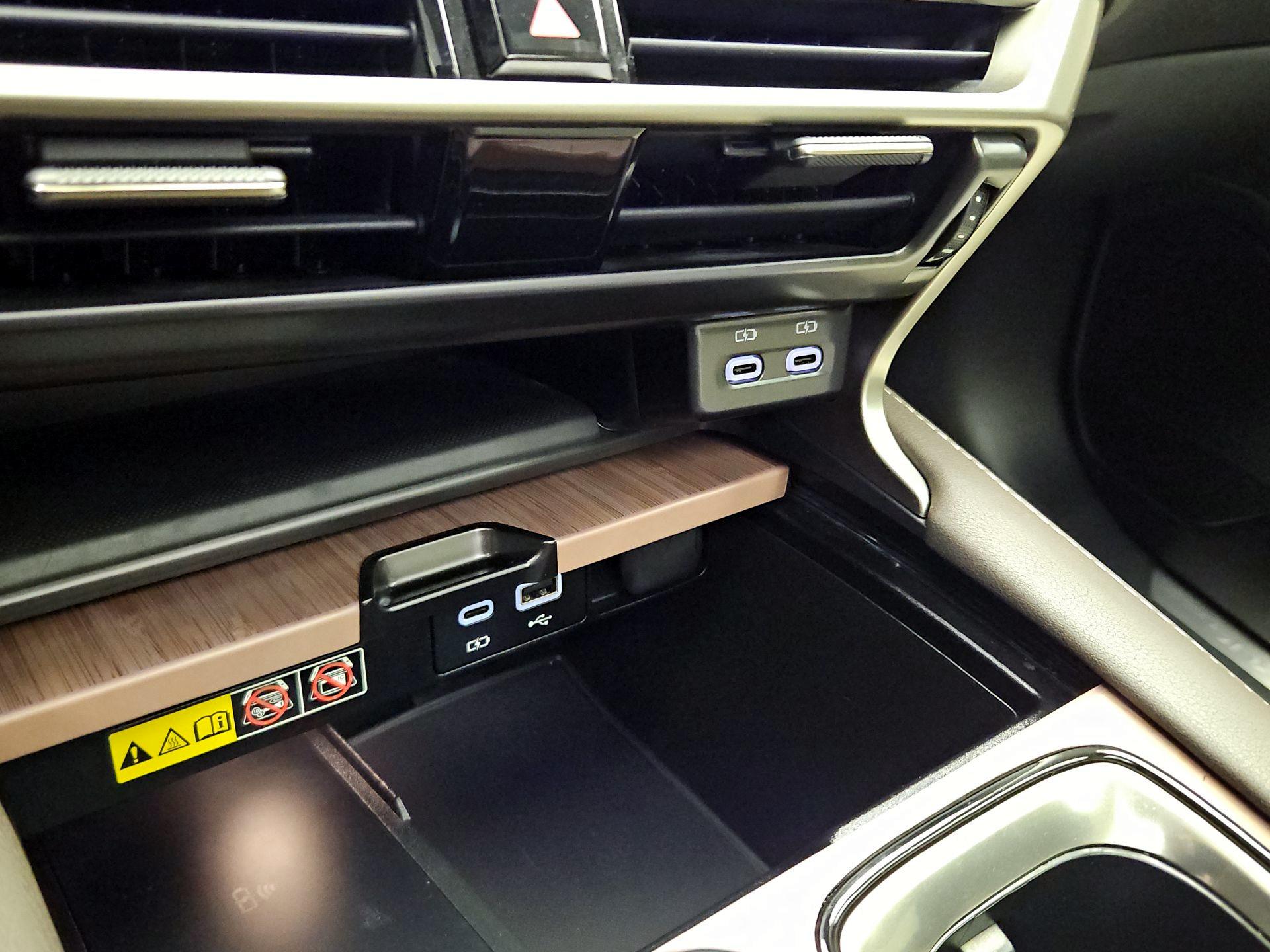 Thumbnail: 2023 Lexus RX - 19