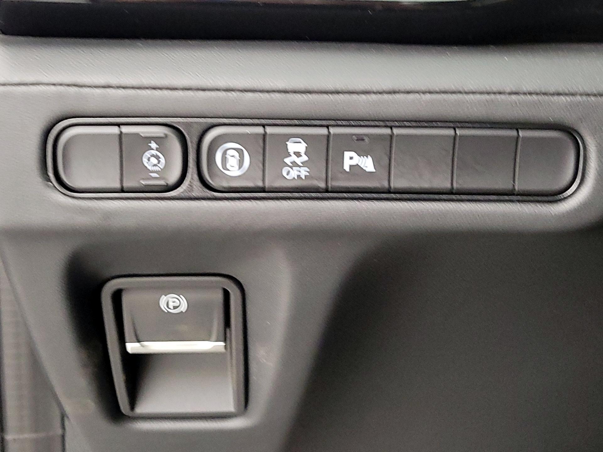 Thumbnail: 2025 Acura MDX - 13