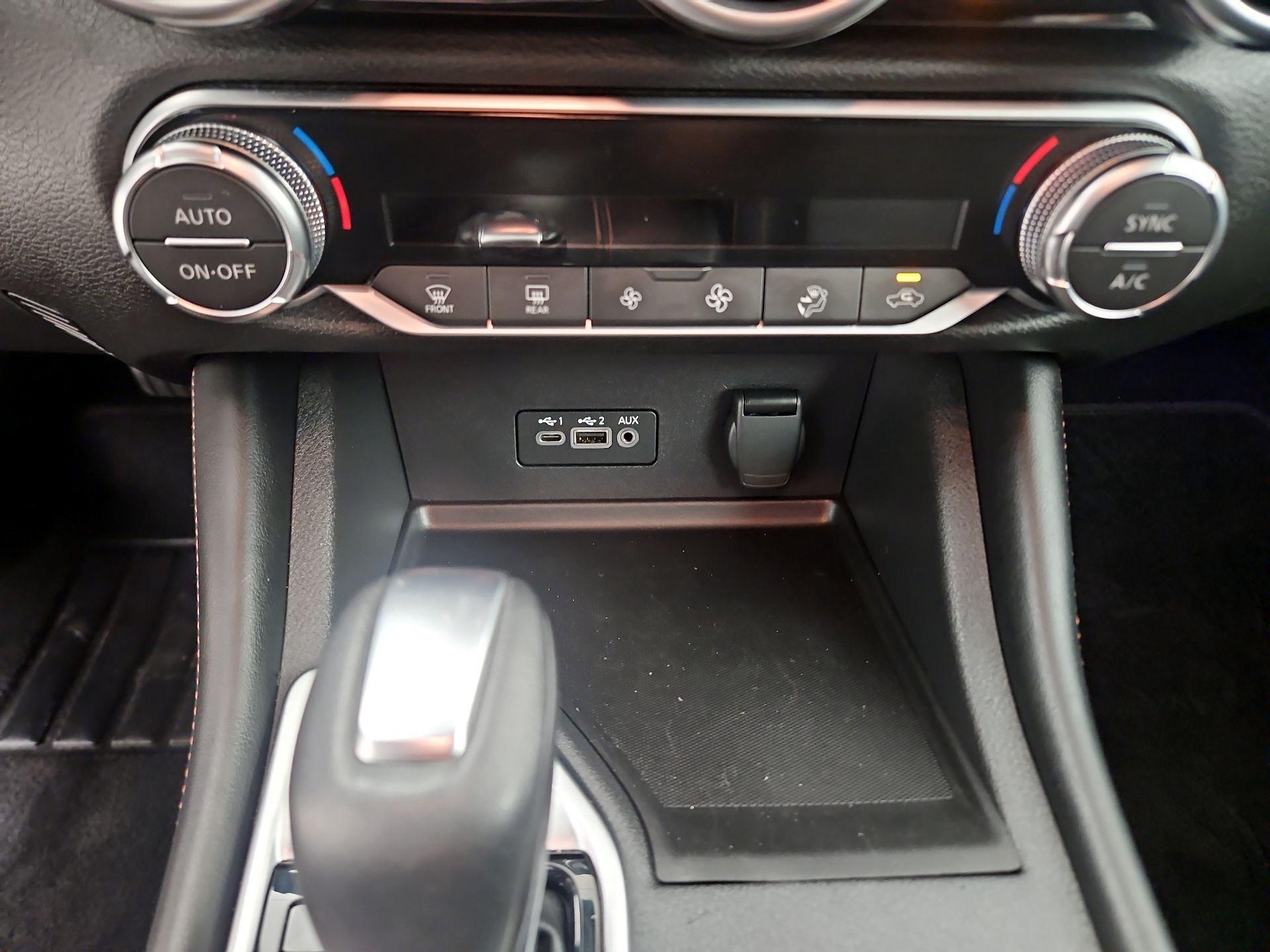 Thumbnail: 2021 Nissan Sentra - 16