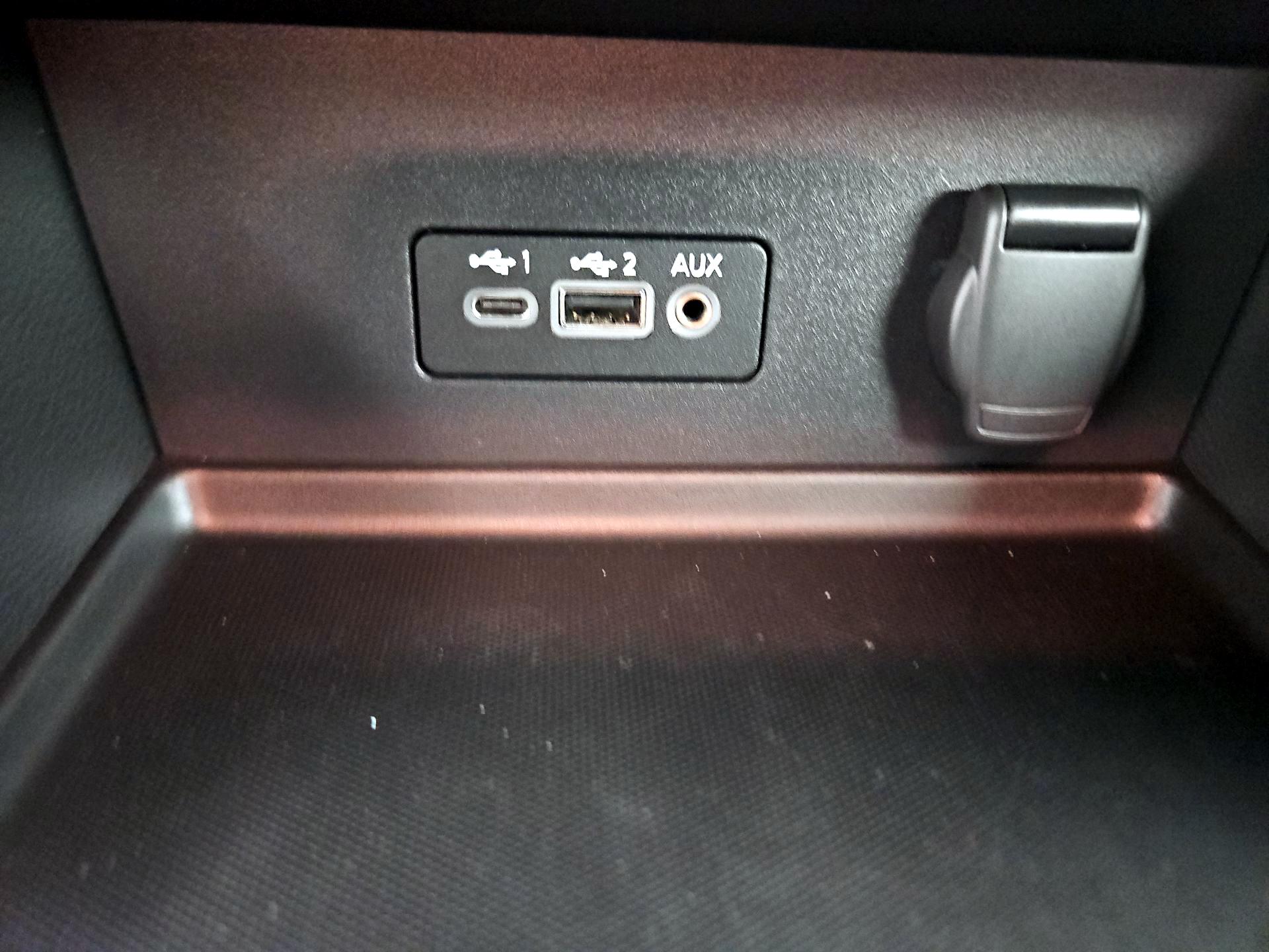 Thumbnail: 2021 Nissan Sentra - 18