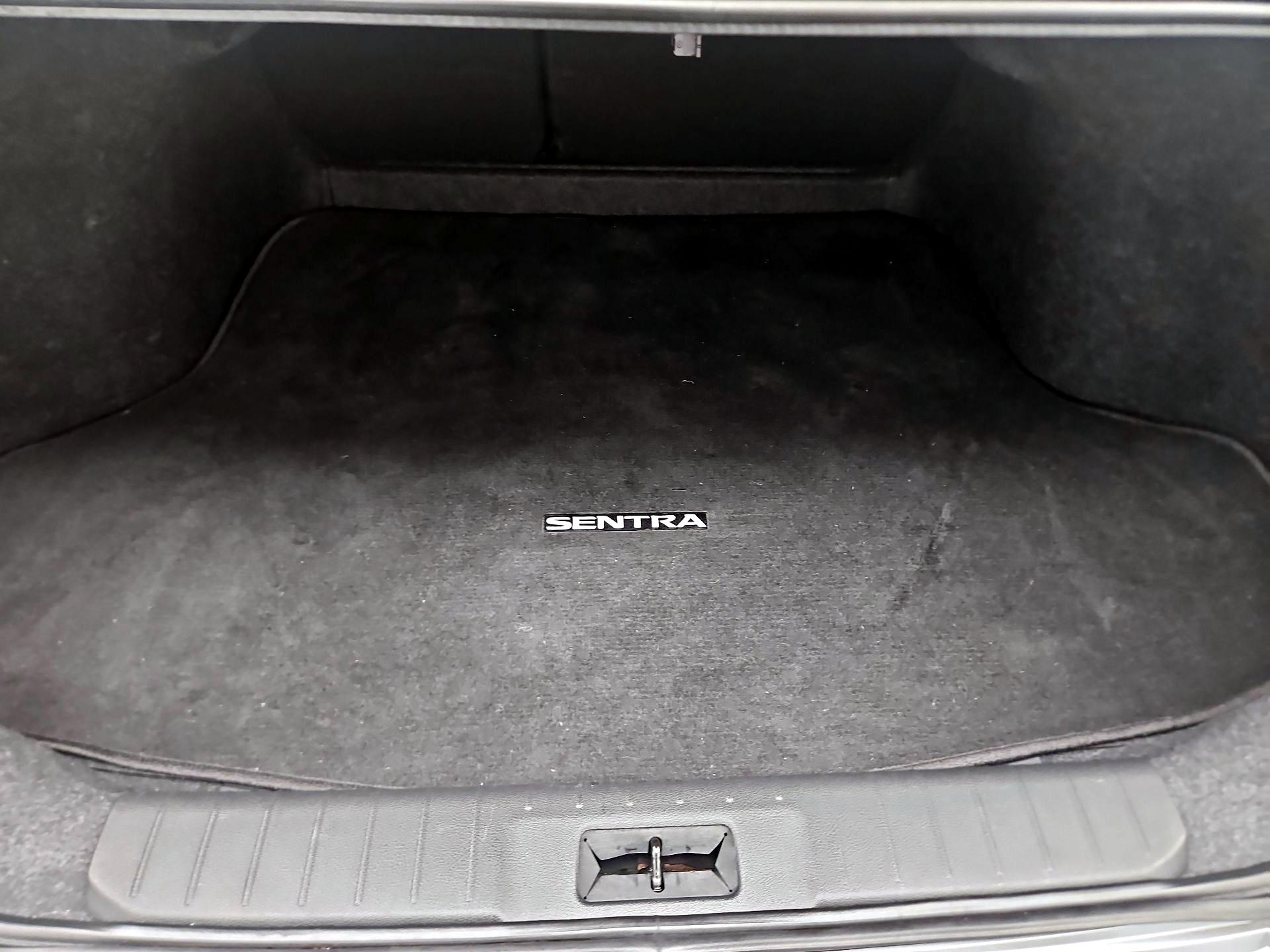 Thumbnail: 2021 Nissan Sentra - 20