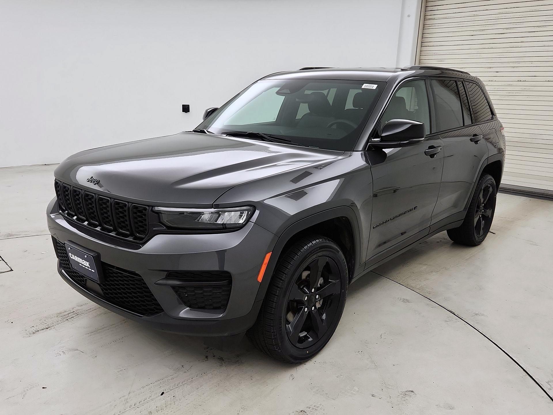 Thumbnail: 2024 Jeep Grand Cherokee - 3