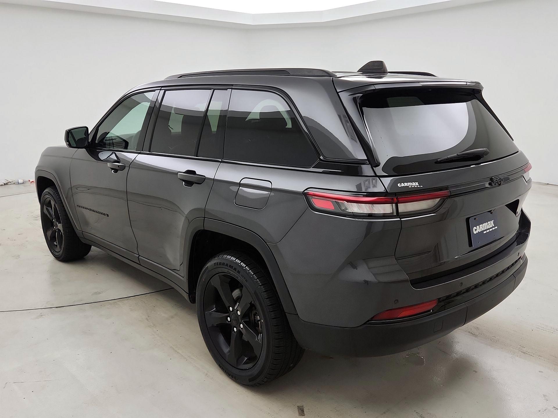 Thumbnail: 2024 Jeep Grand Cherokee - 7