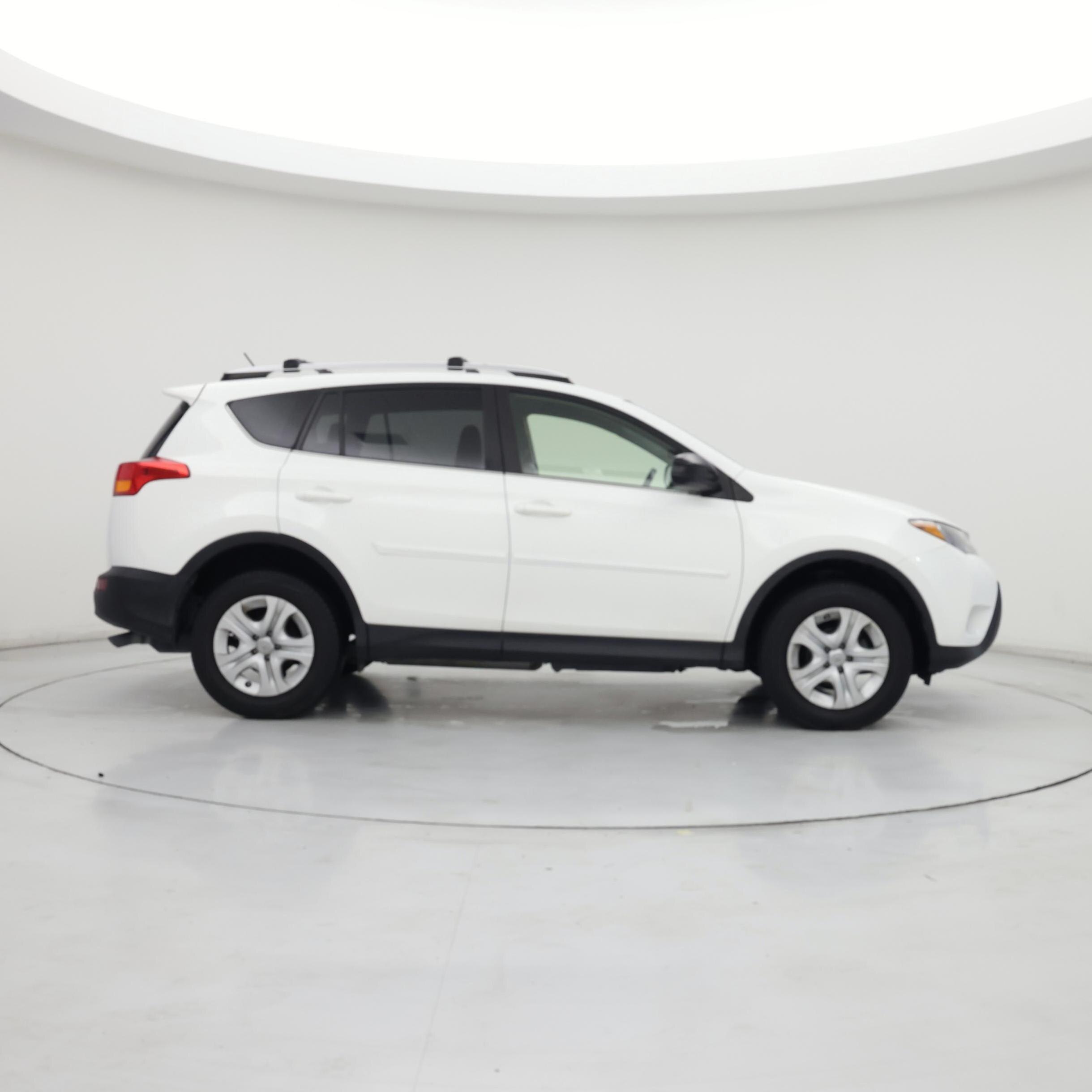 Thumbnail: 2015 Toyota RAV4 - 7