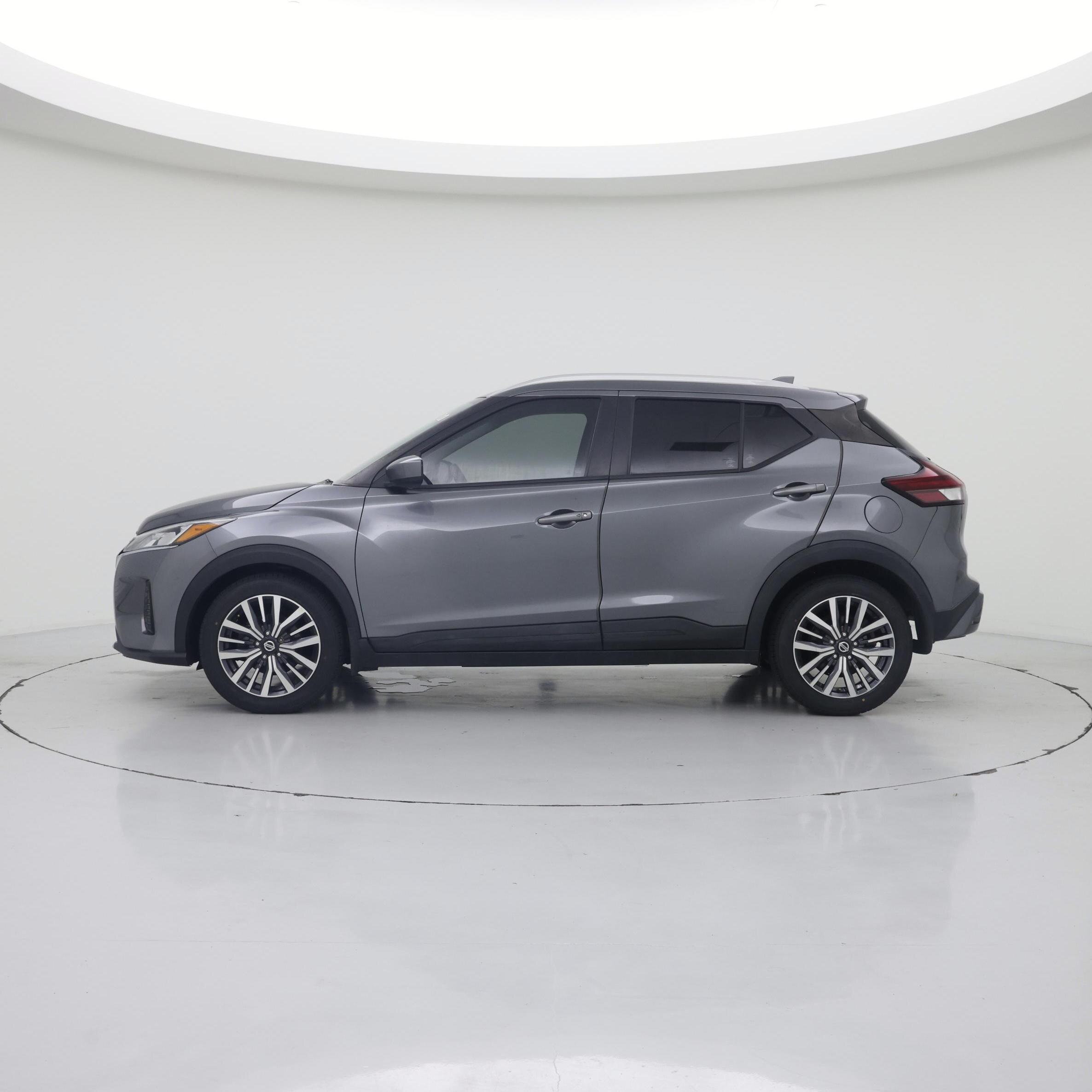 Thumbnail: 2021 Nissan Kicks - 3