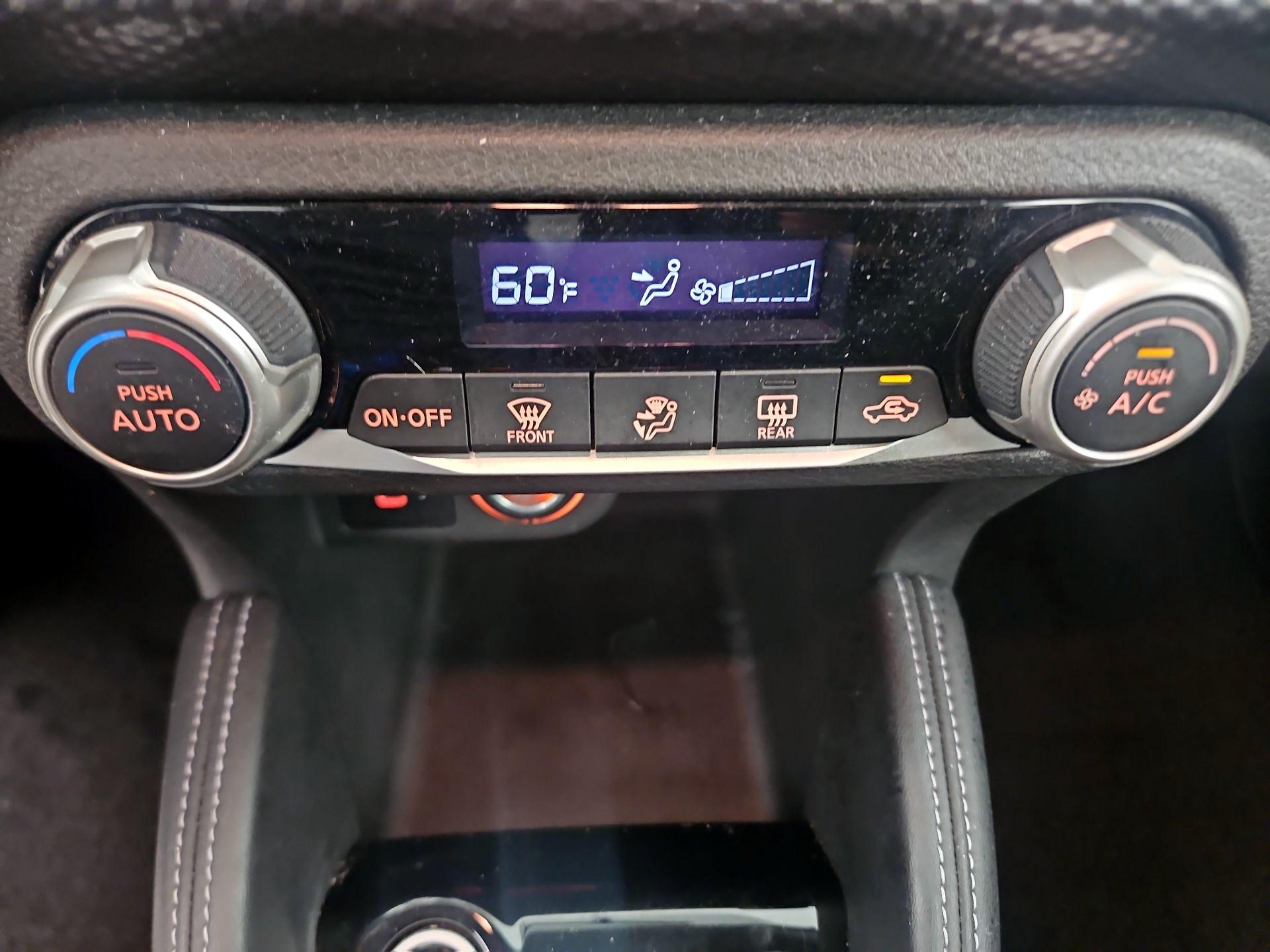 Thumbnail: 2019 Nissan Kicks - 16