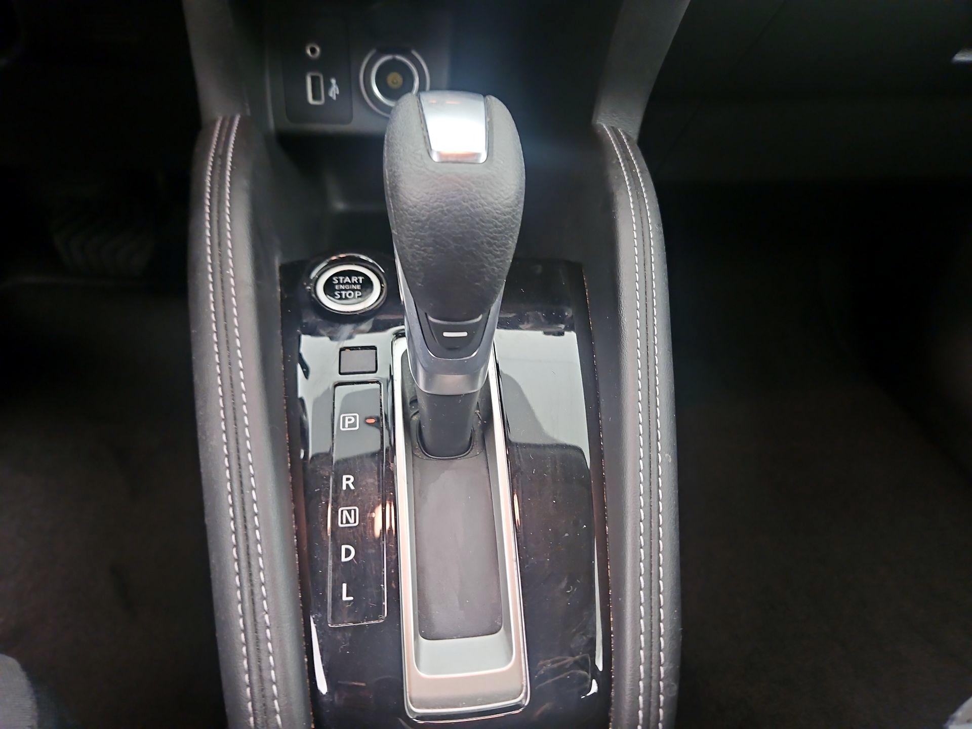 Thumbnail: 2019 Nissan Kicks - 17