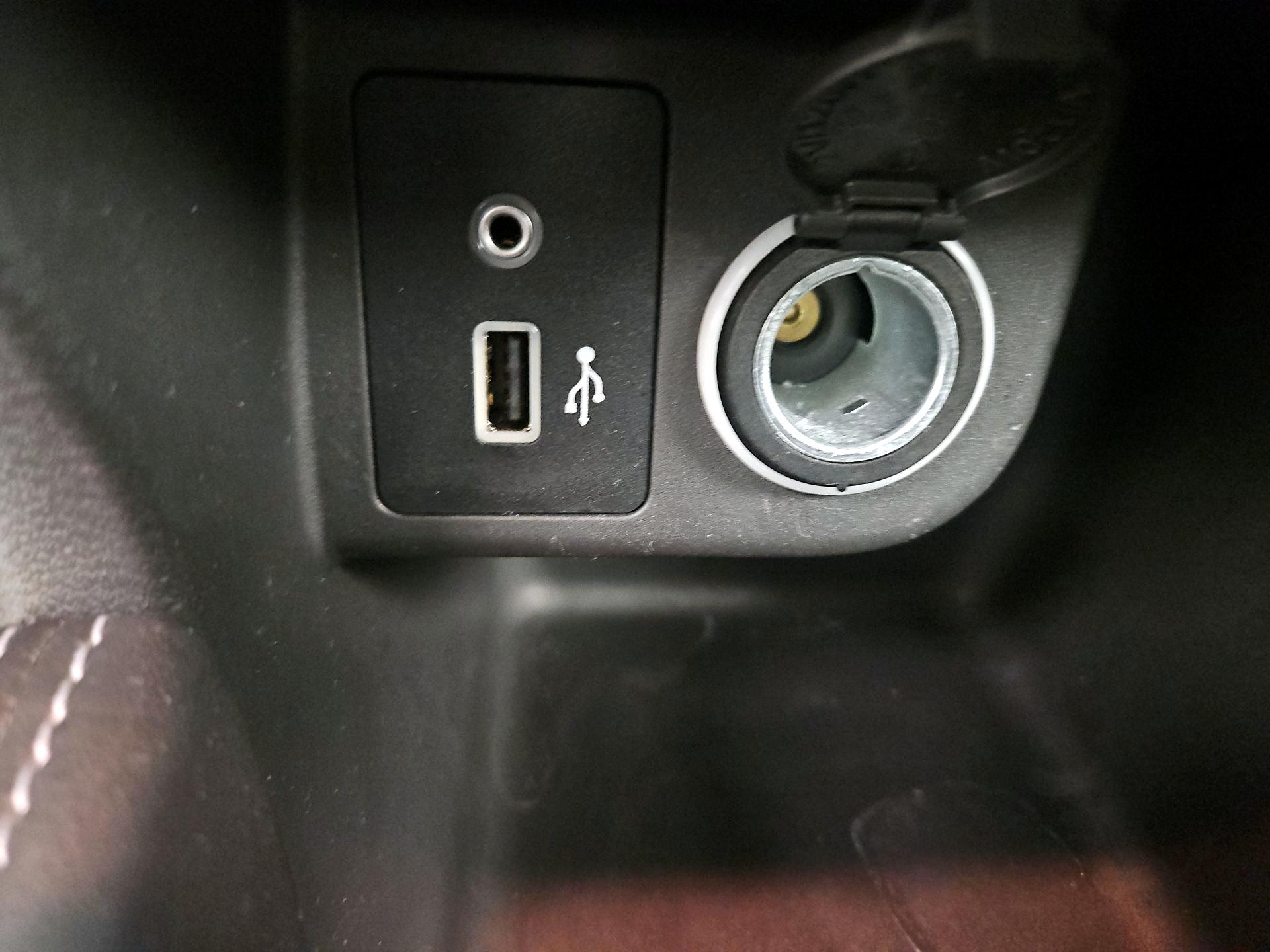 Thumbnail: 2019 Nissan Kicks - 18