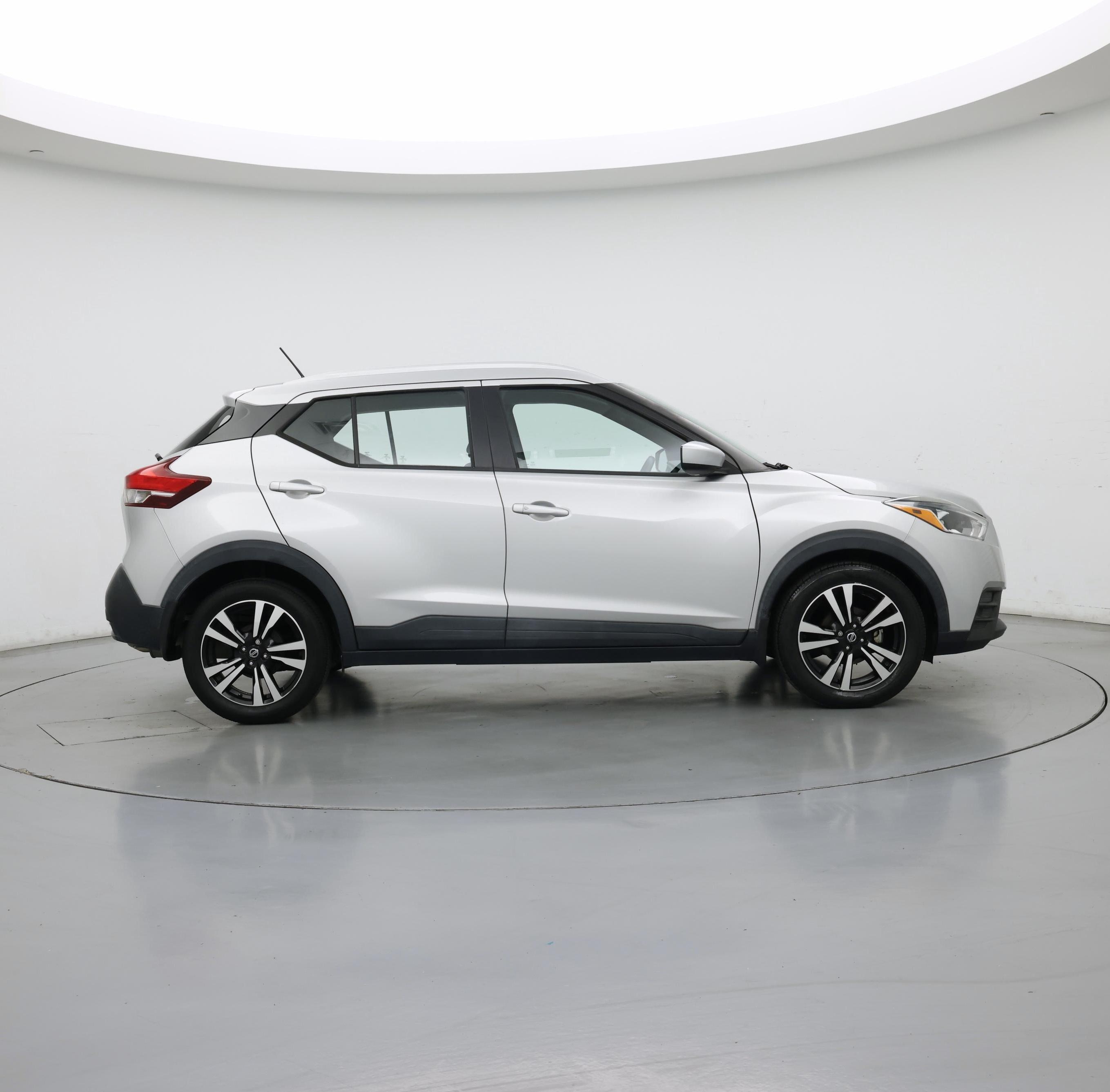 Thumbnail: 2019 Nissan Kicks - 7